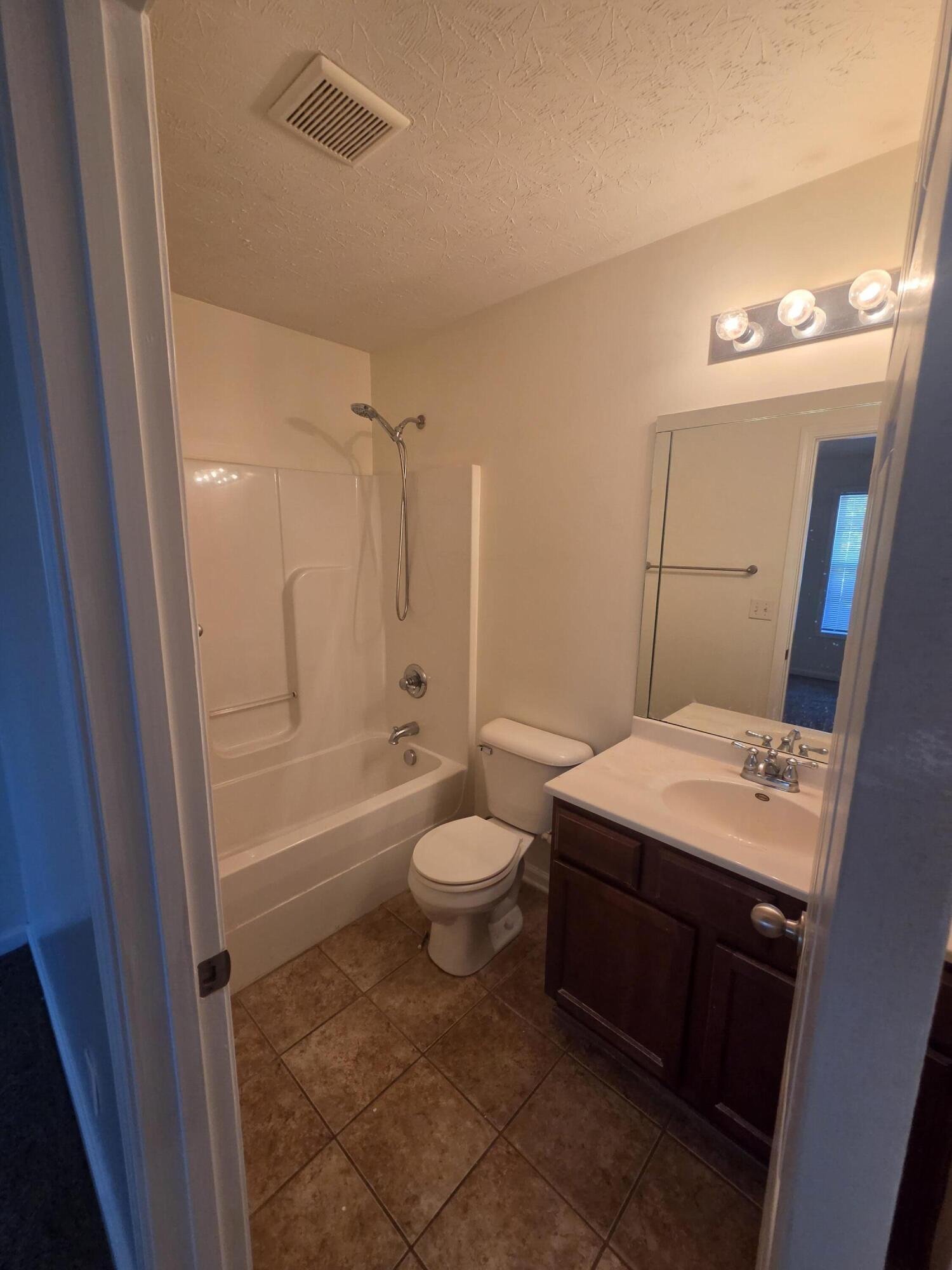 516 Lucille Drive Property Photo 5
