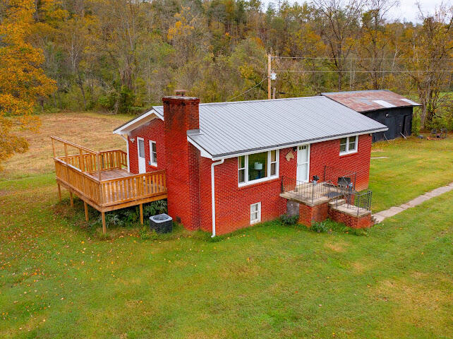 1633 Highland Road Property Photo 2