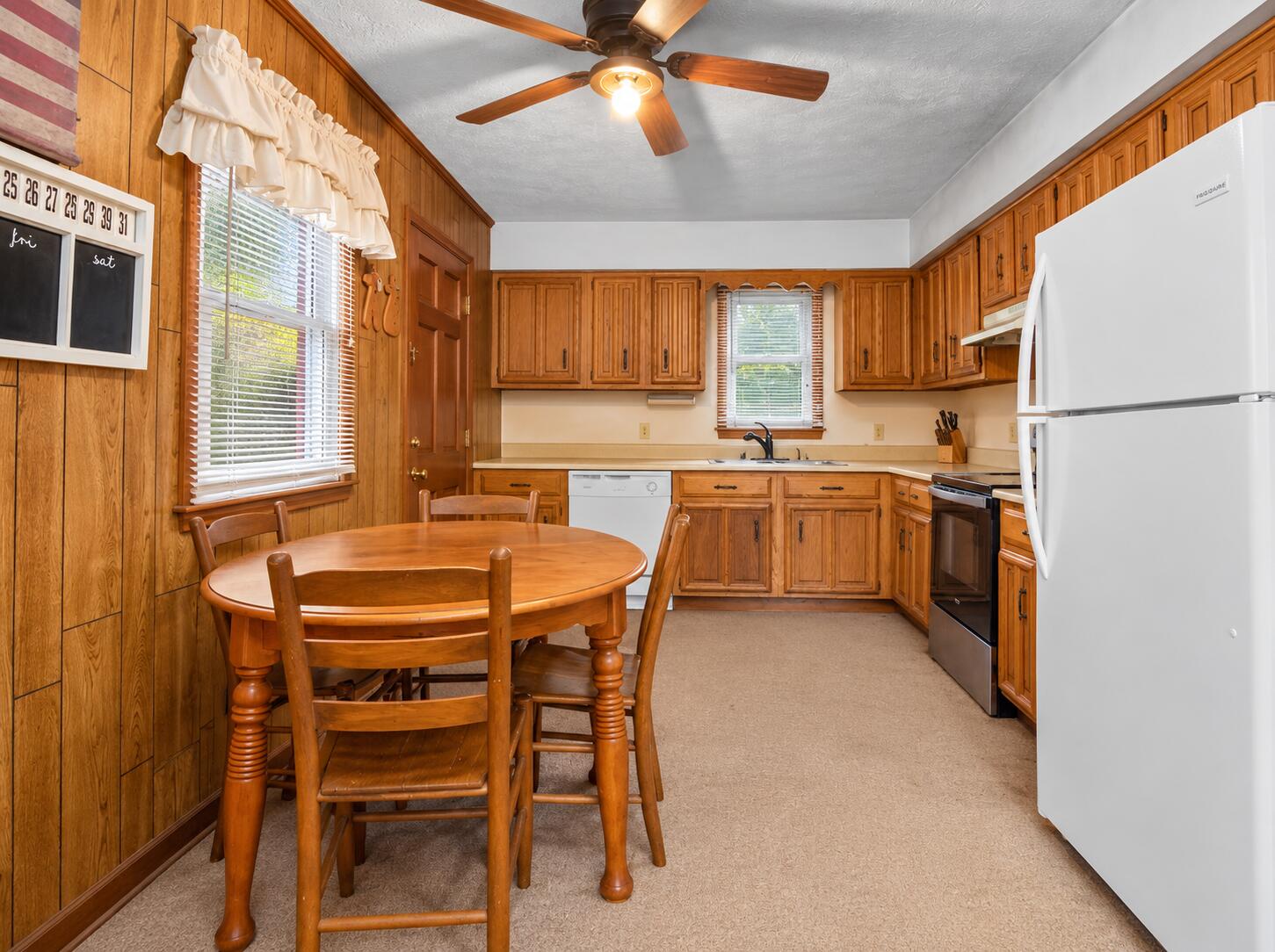 1633 Highland Road Property Photo 26