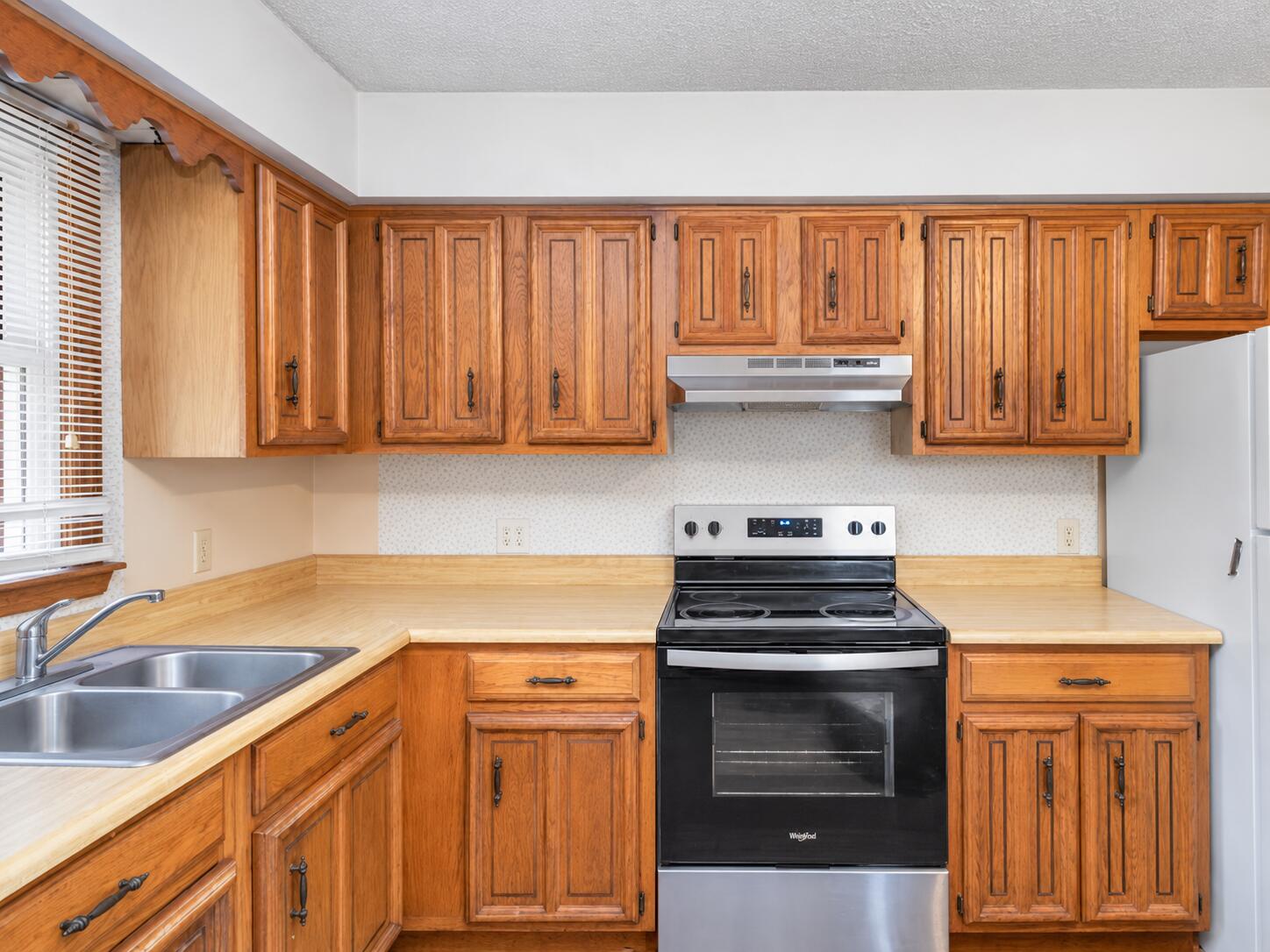 1633 Highland Road Property Photo 29