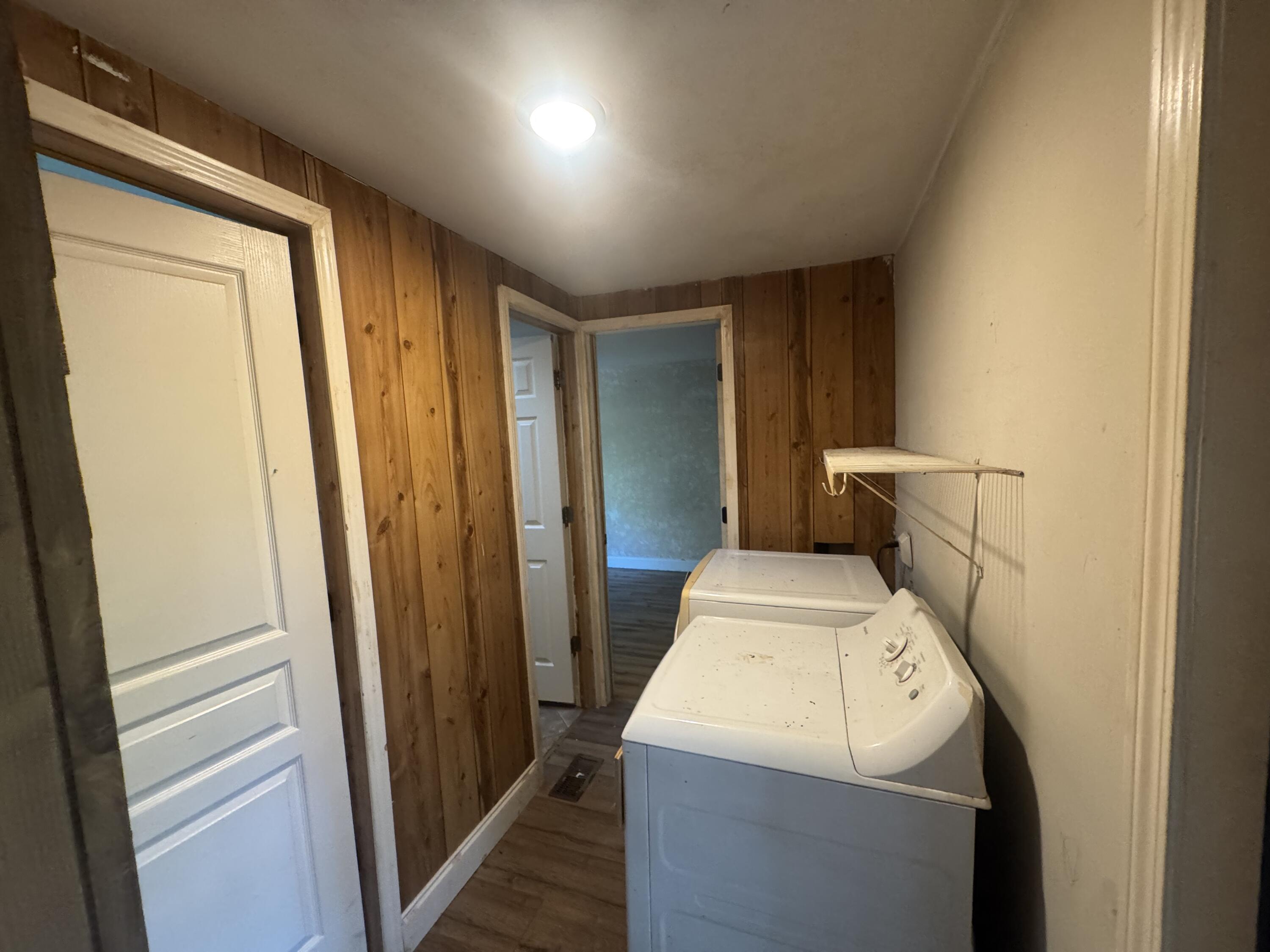516 Gross Road Property Photo 5