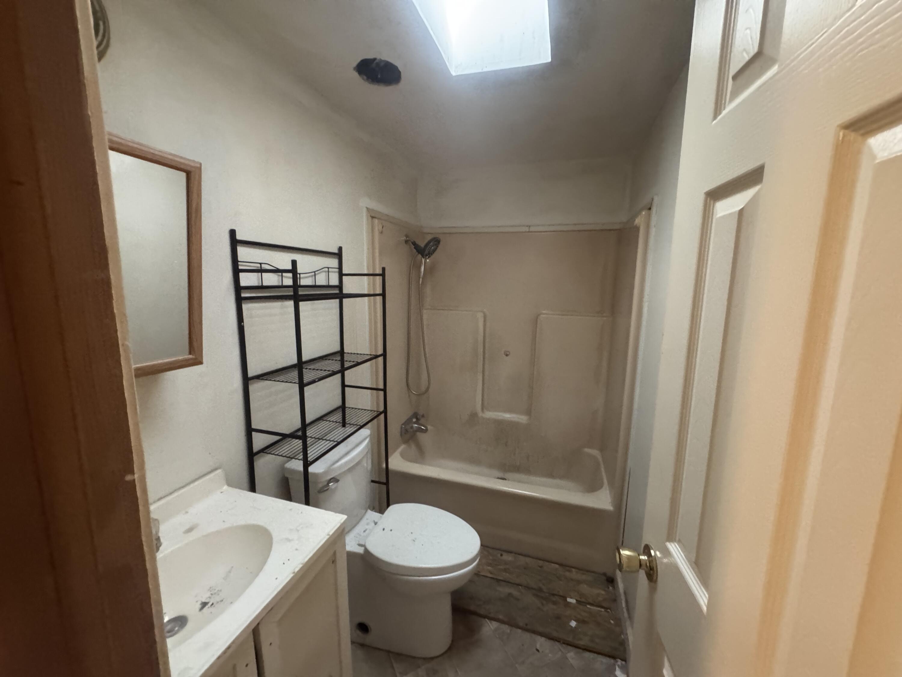 516 Gross Road Property Photo 7
