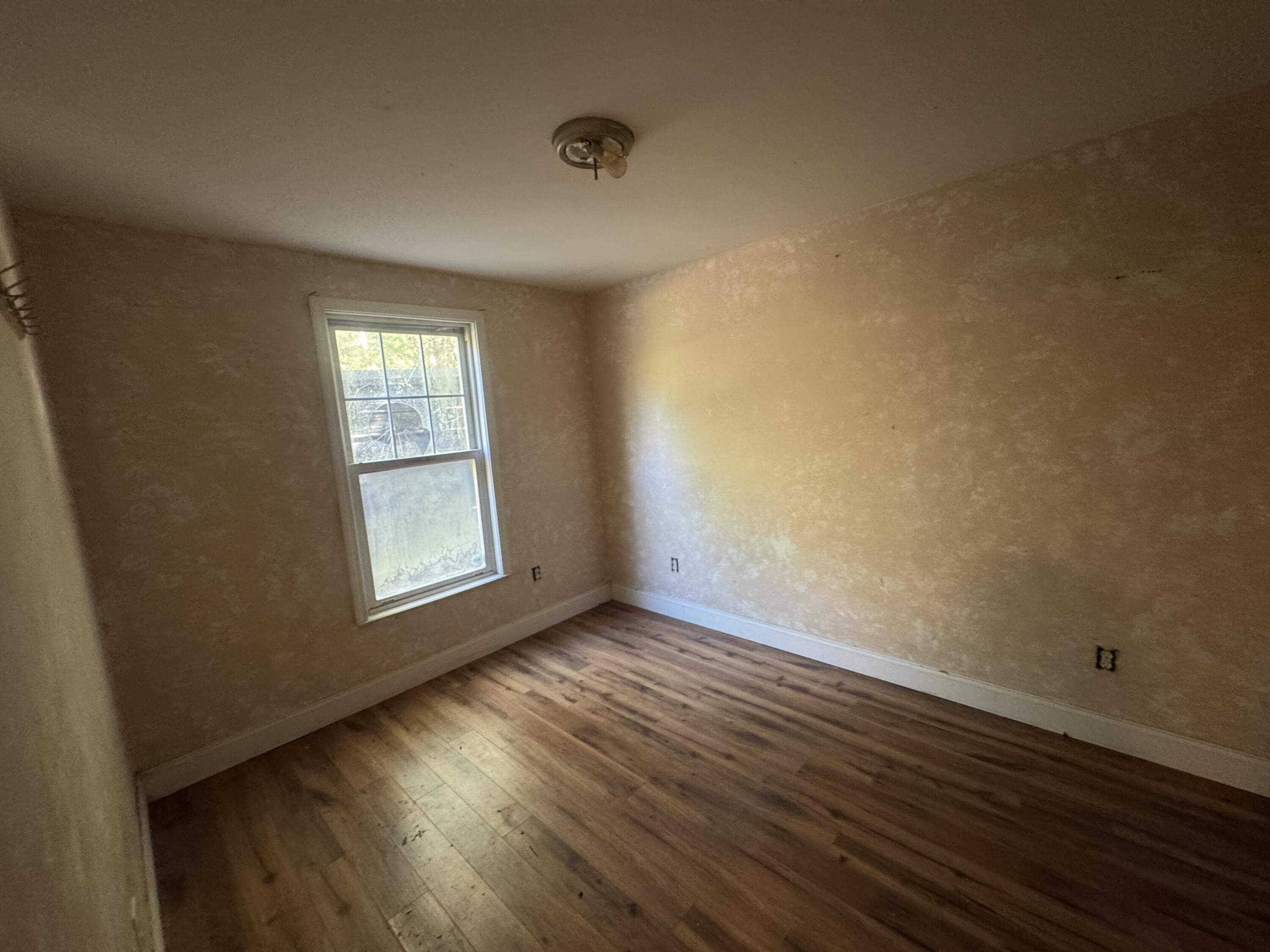516 Gross Road Property Photo 8