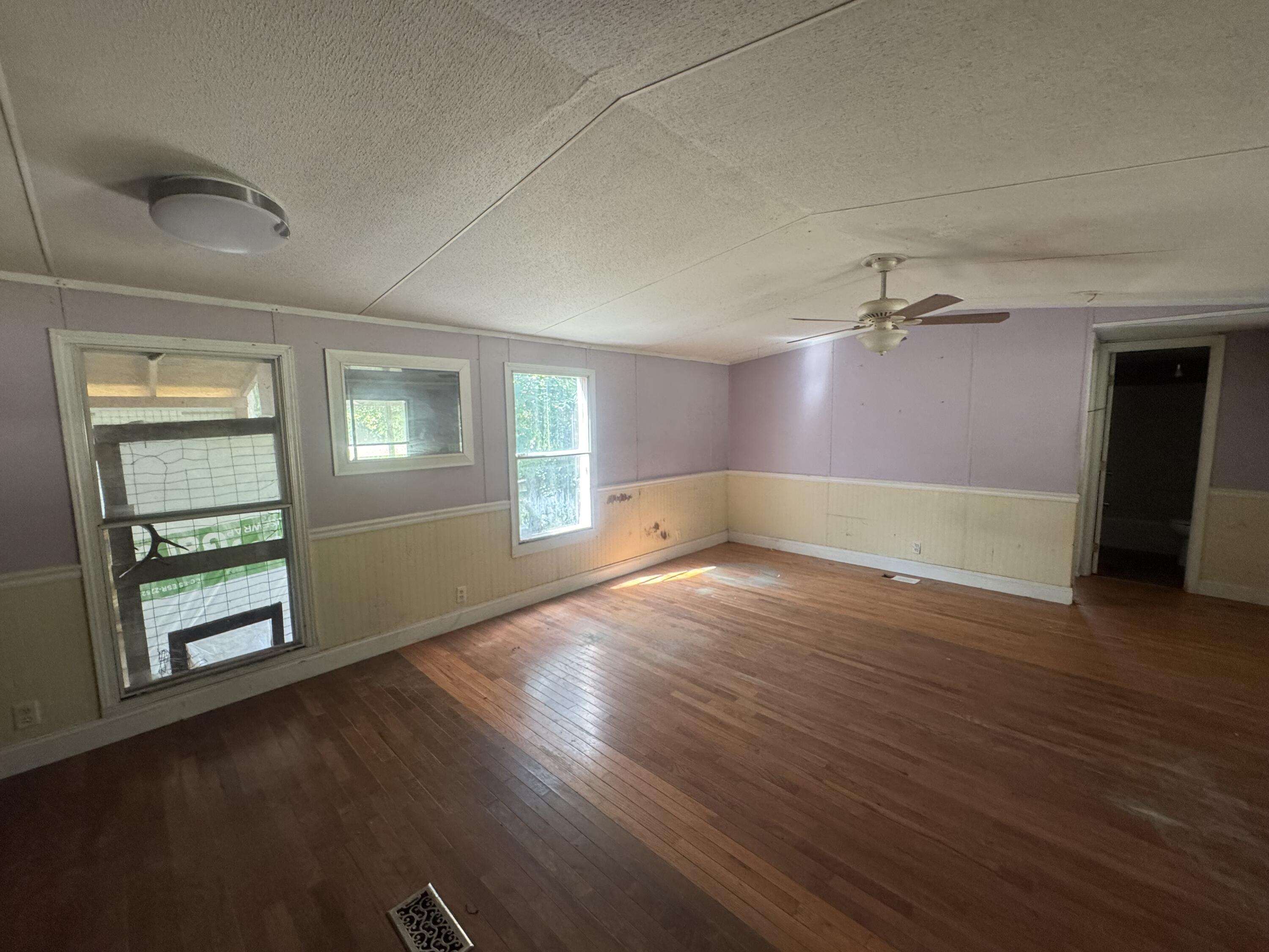 516 Gross Road Property Photo 15