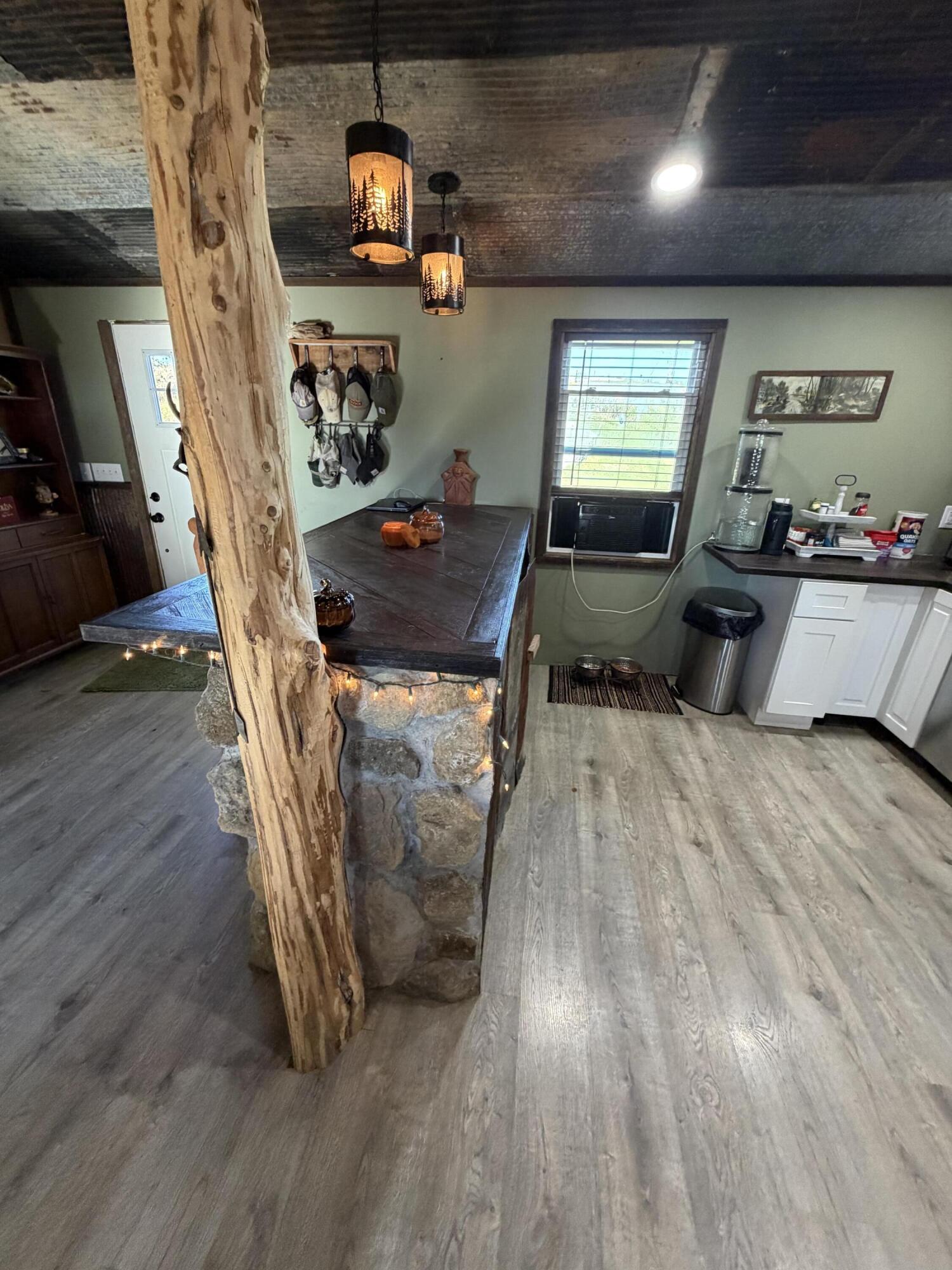 600 Watkins Lane Property Photo 14