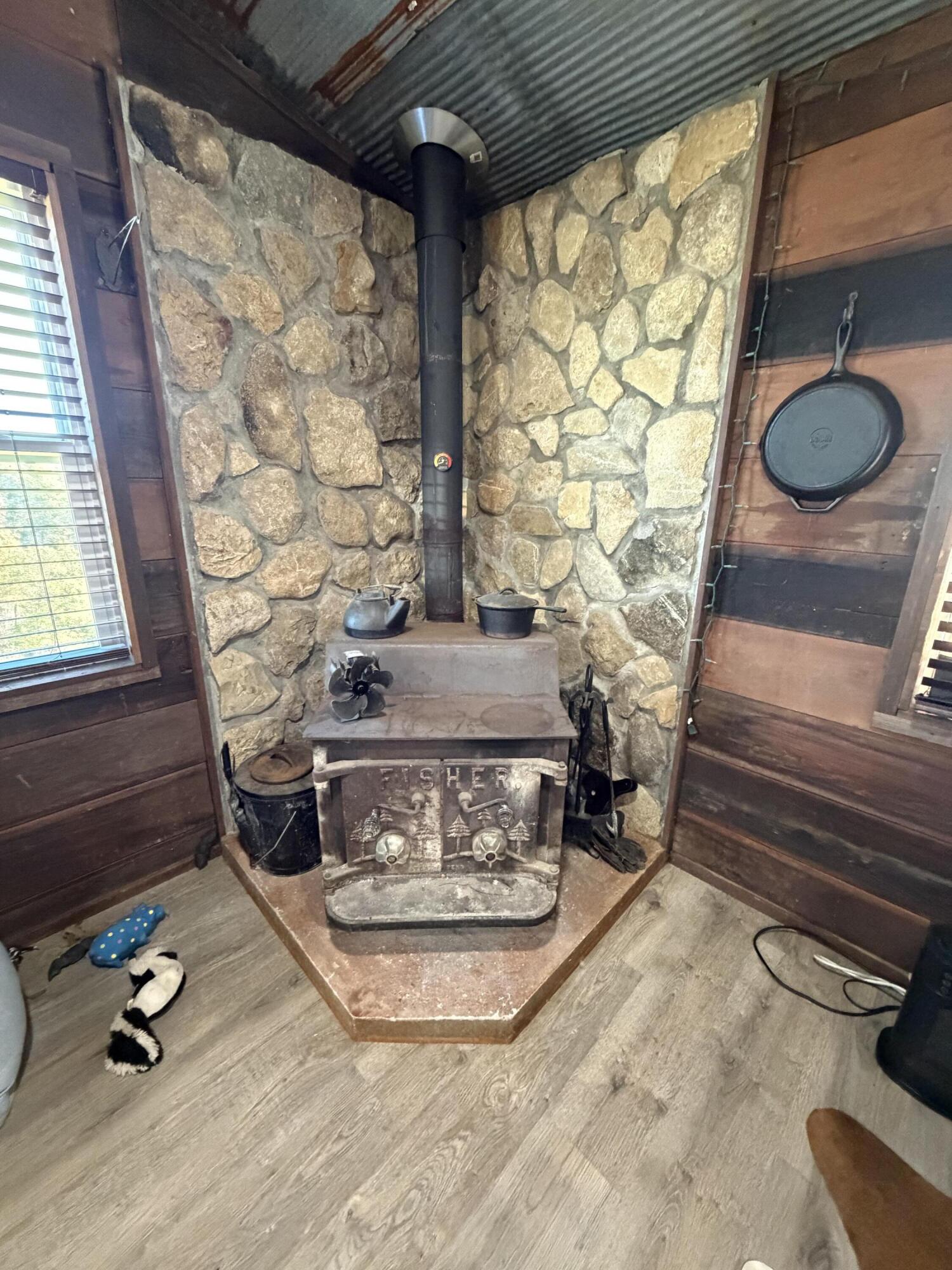 600 Watkins Lane Property Photo 16