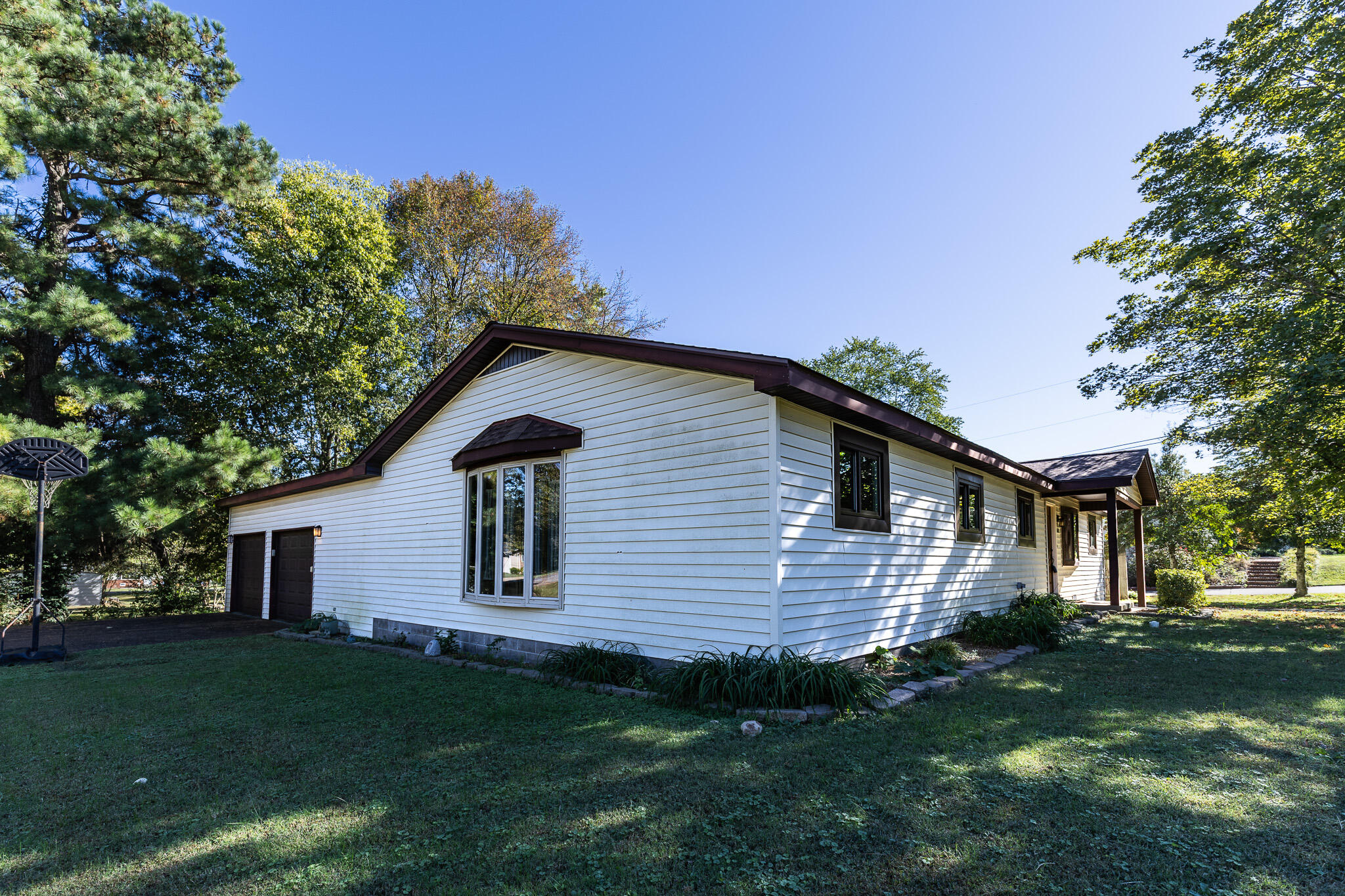 619 Hemlock Street Property Photo 4