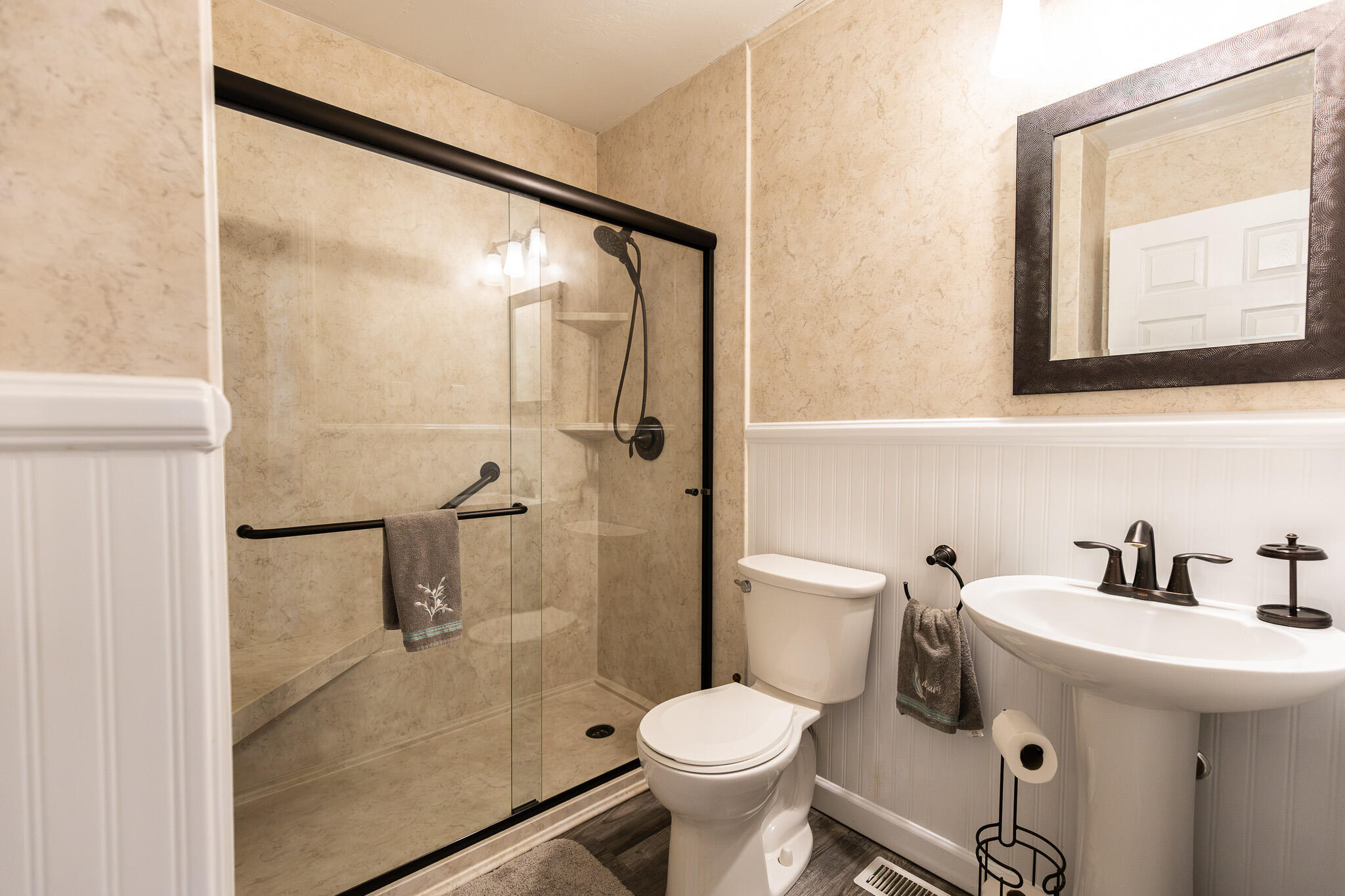619 Hemlock Street Property Photo 20