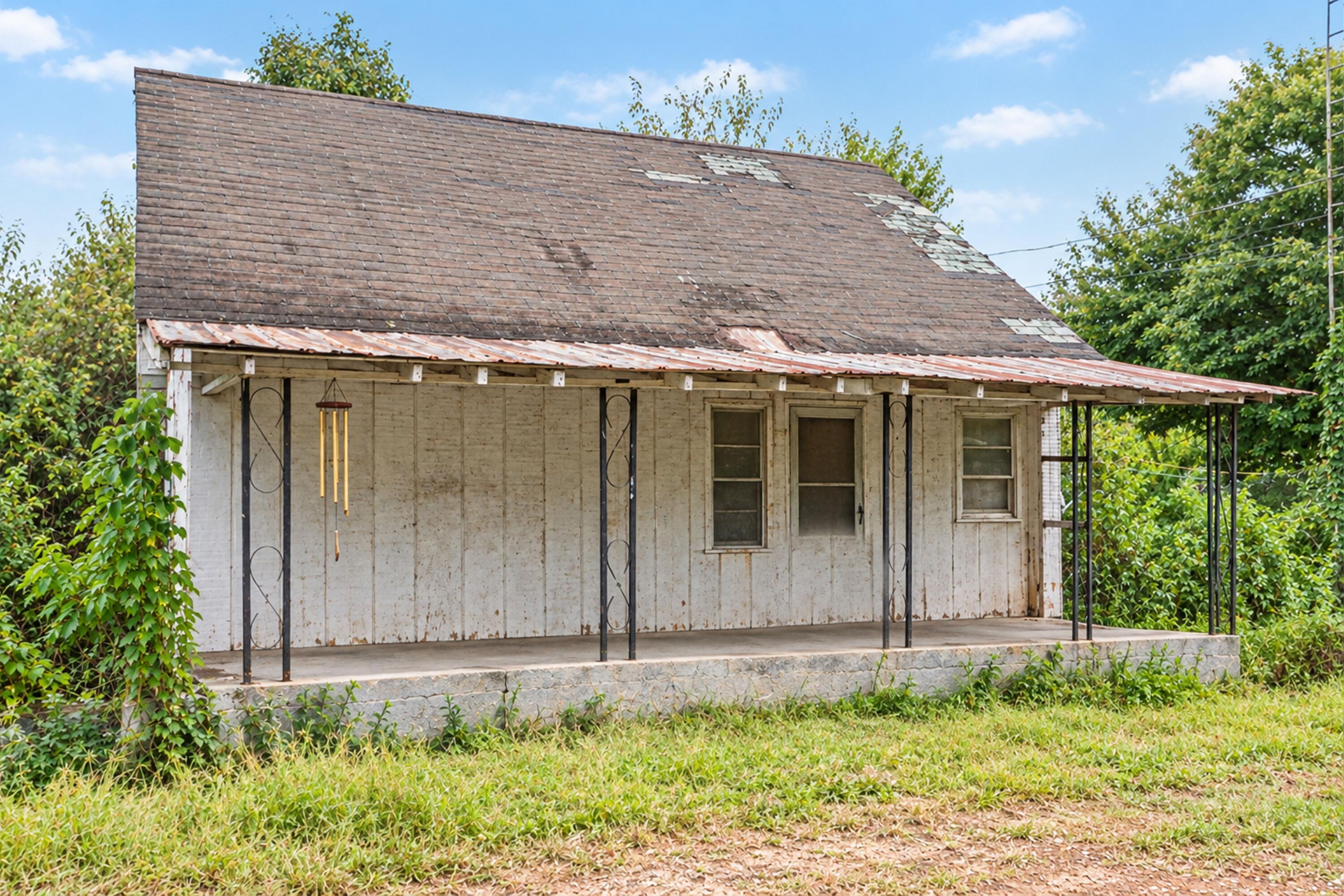 232 Elm Street Property Photo 4