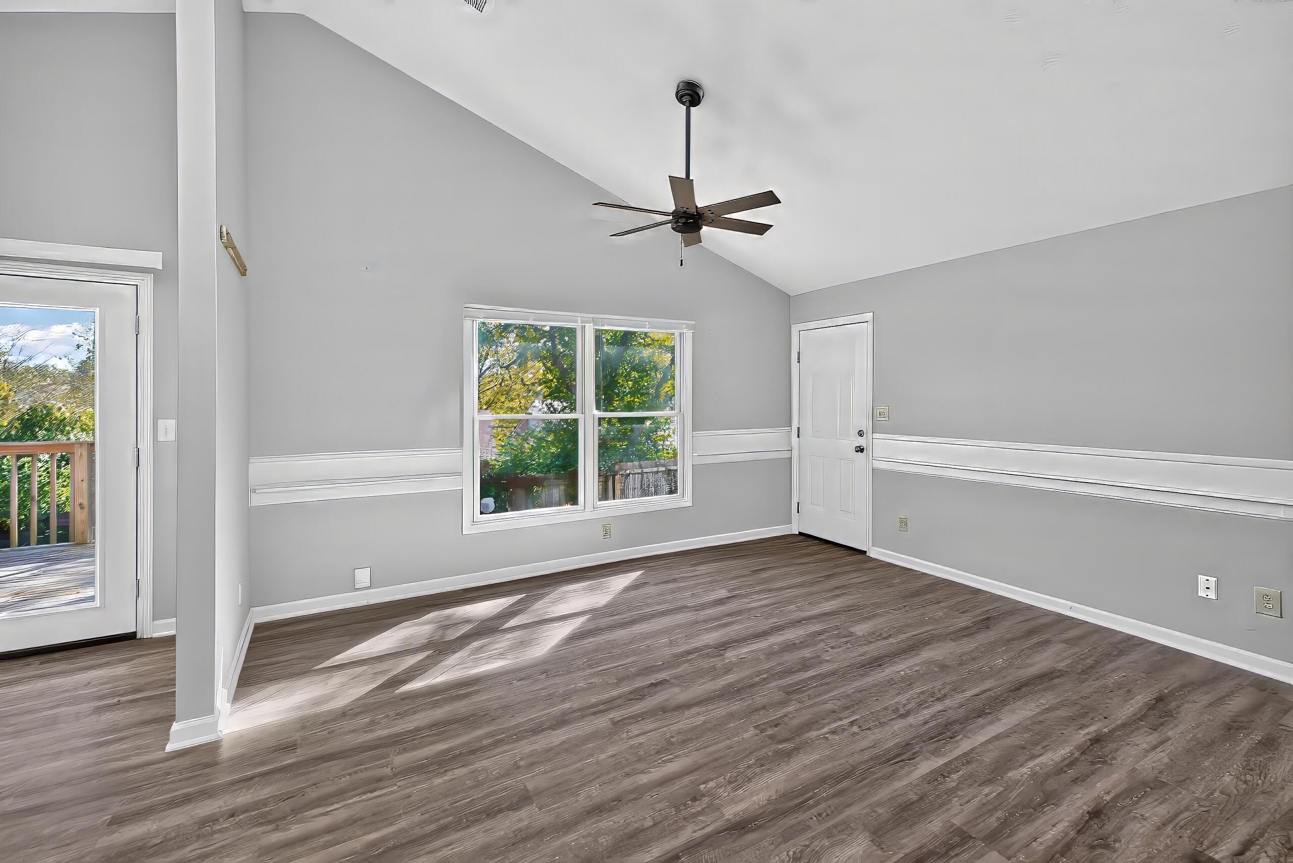 1641 Crossen Way Property Photo 9