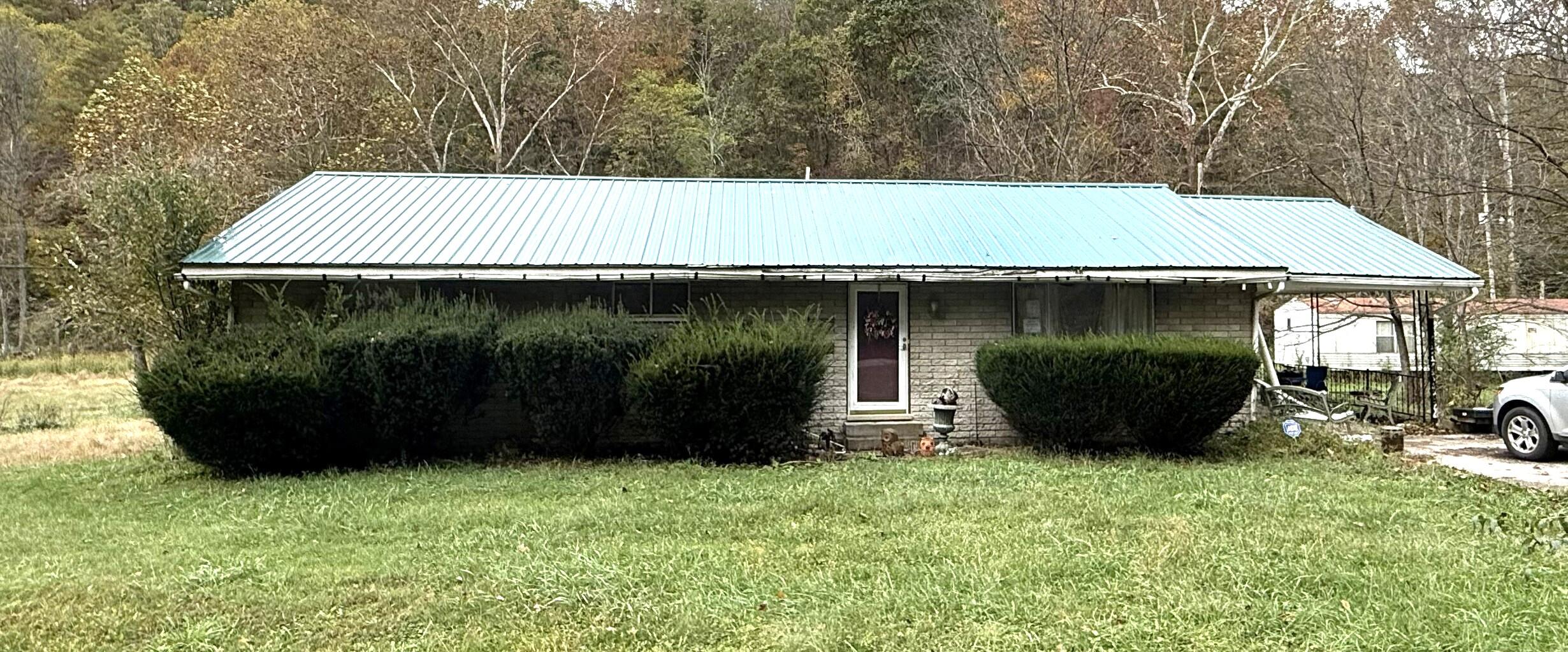 6830 Us-60 Property Photo 1