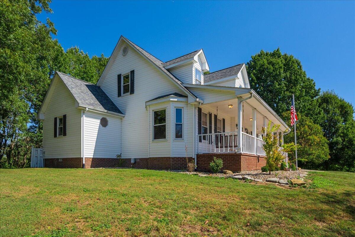 744 River Hill Drive Property Photo 1