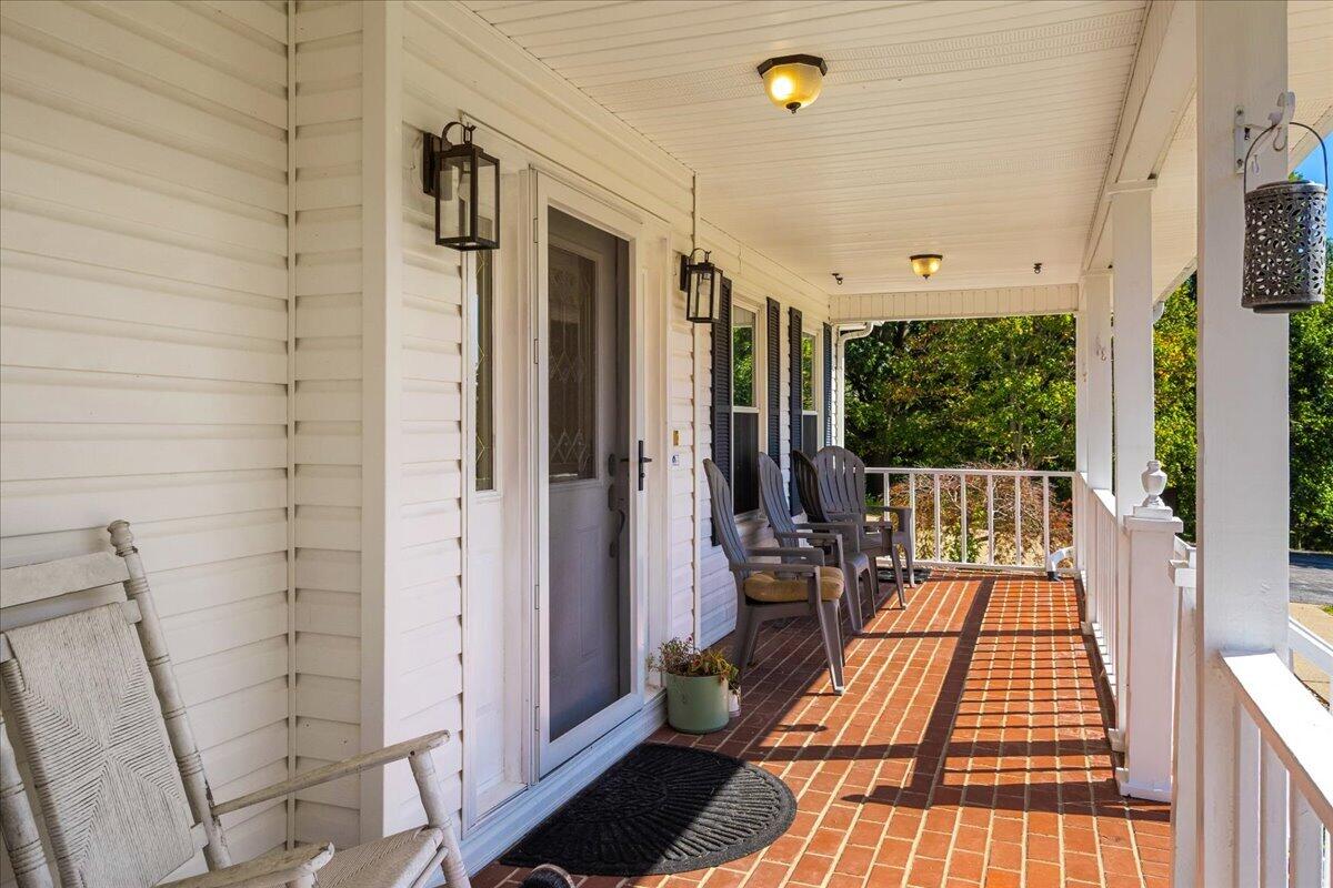 744 River Hill Drive Property Photo 3