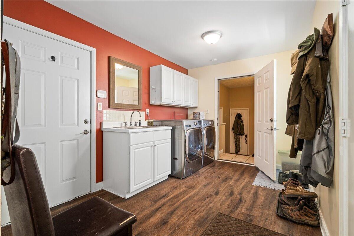 744 River Hill Drive Property Photo 16