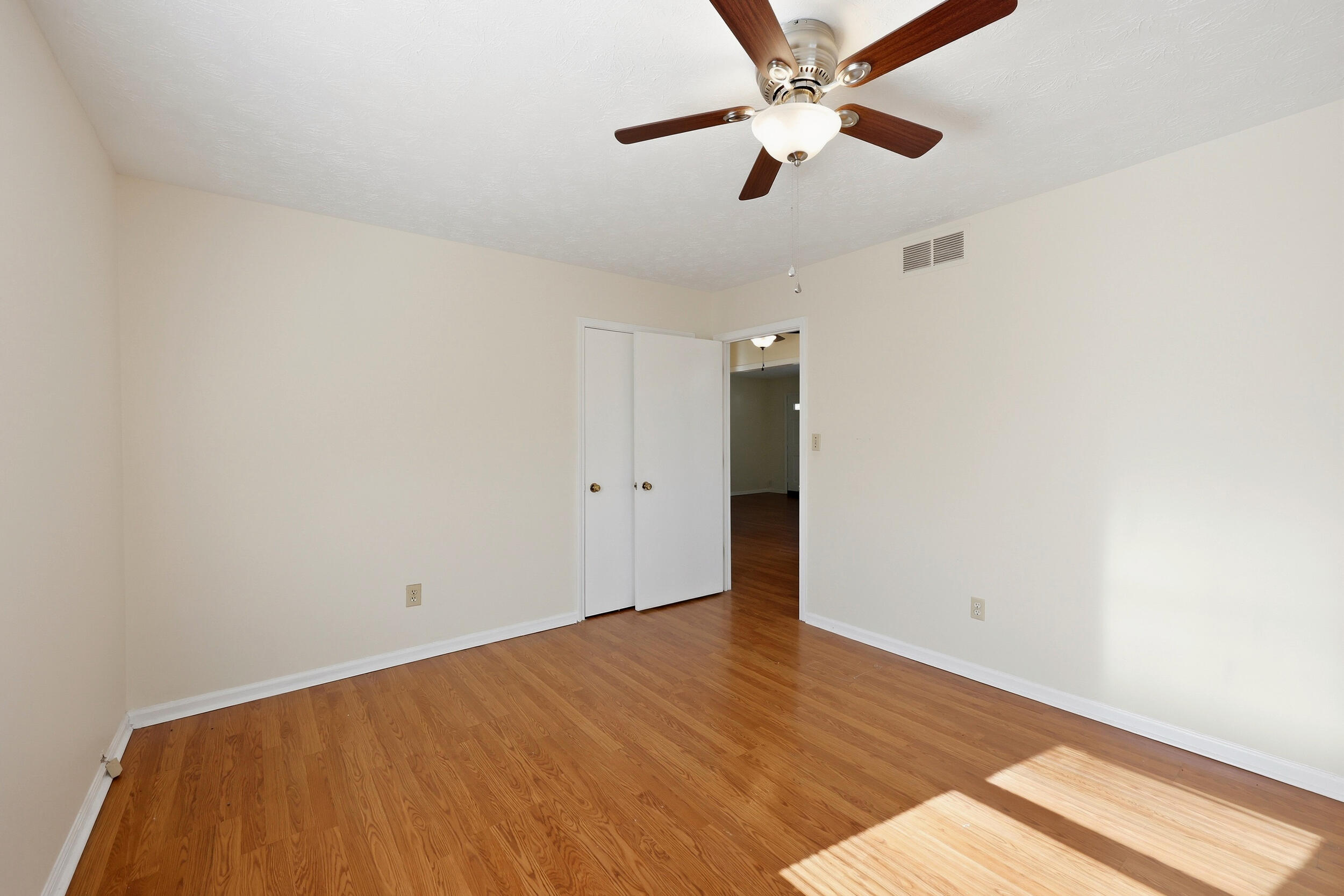 3225 Mammoth Drive Property Photo 10