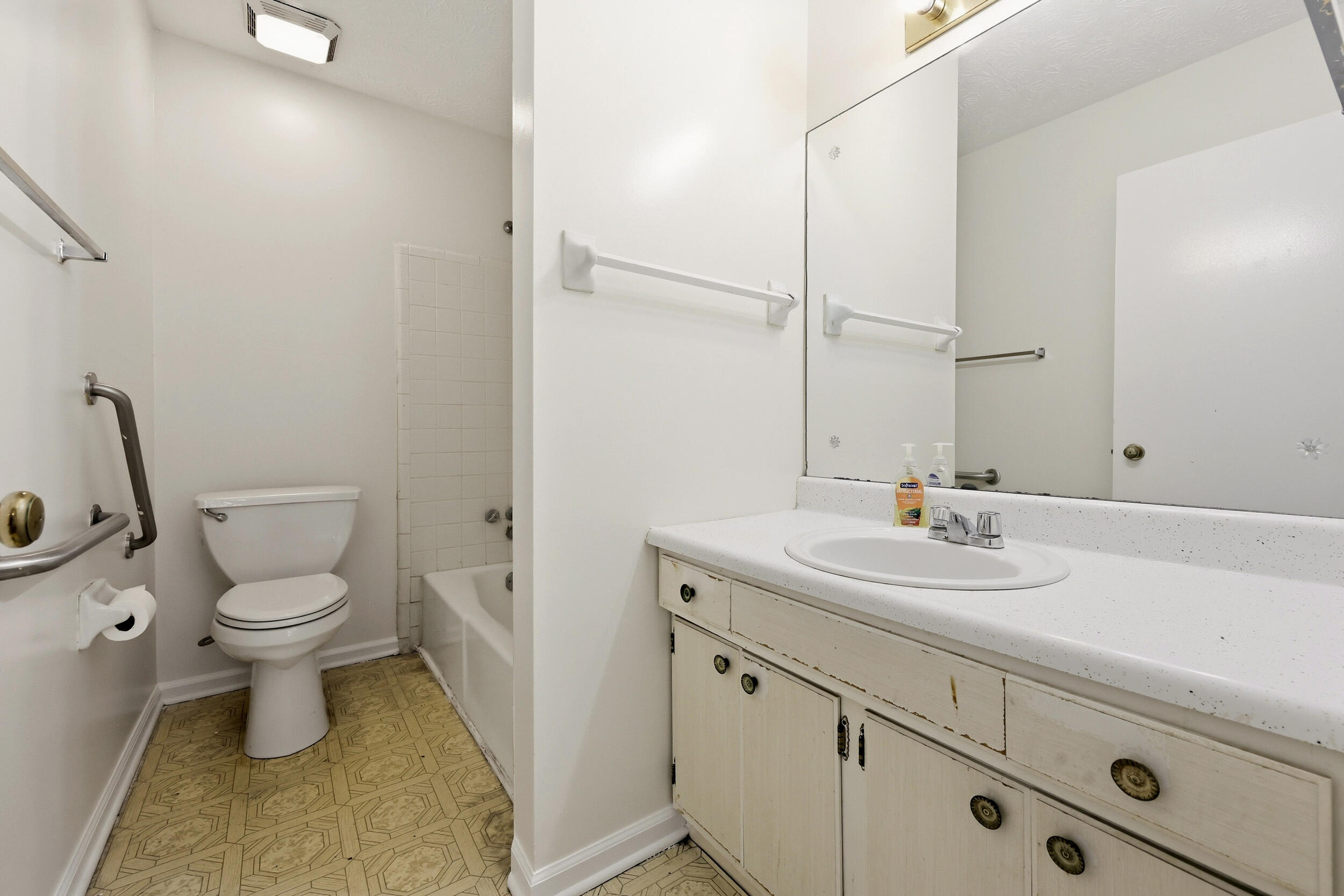 3225 Mammoth Drive Property Photo 12