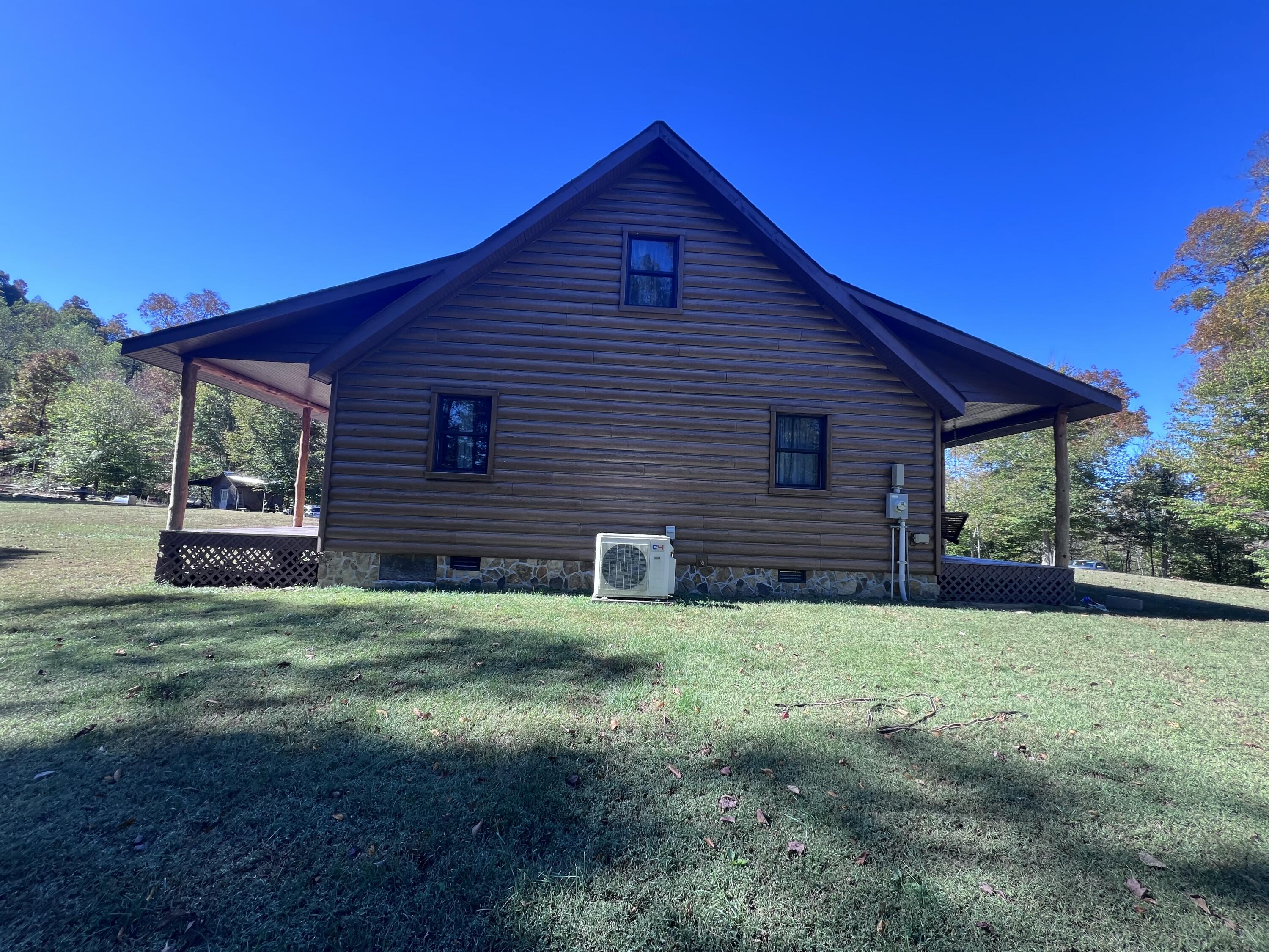 1179 Sasser Road Property Photo 3