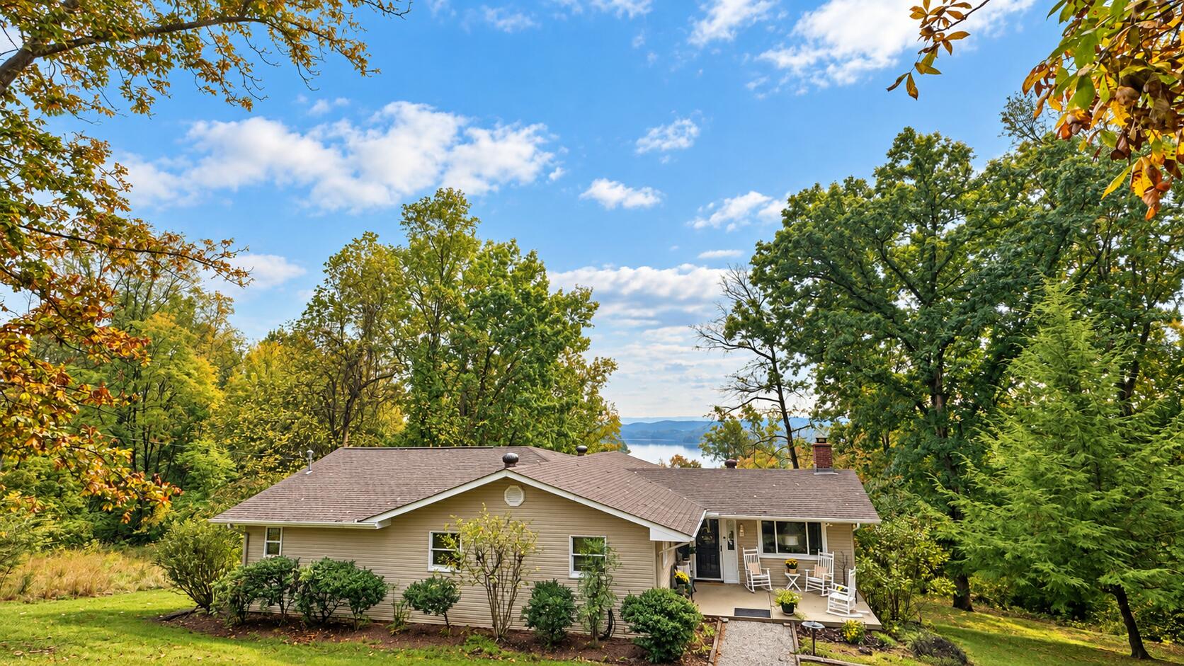 8818 Highway 761 Property Photo 1
