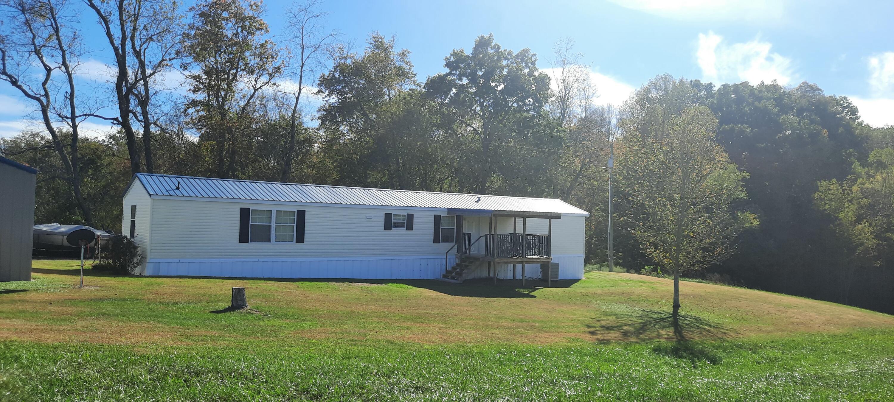 495 J R Hinkle Road Property Photo 5