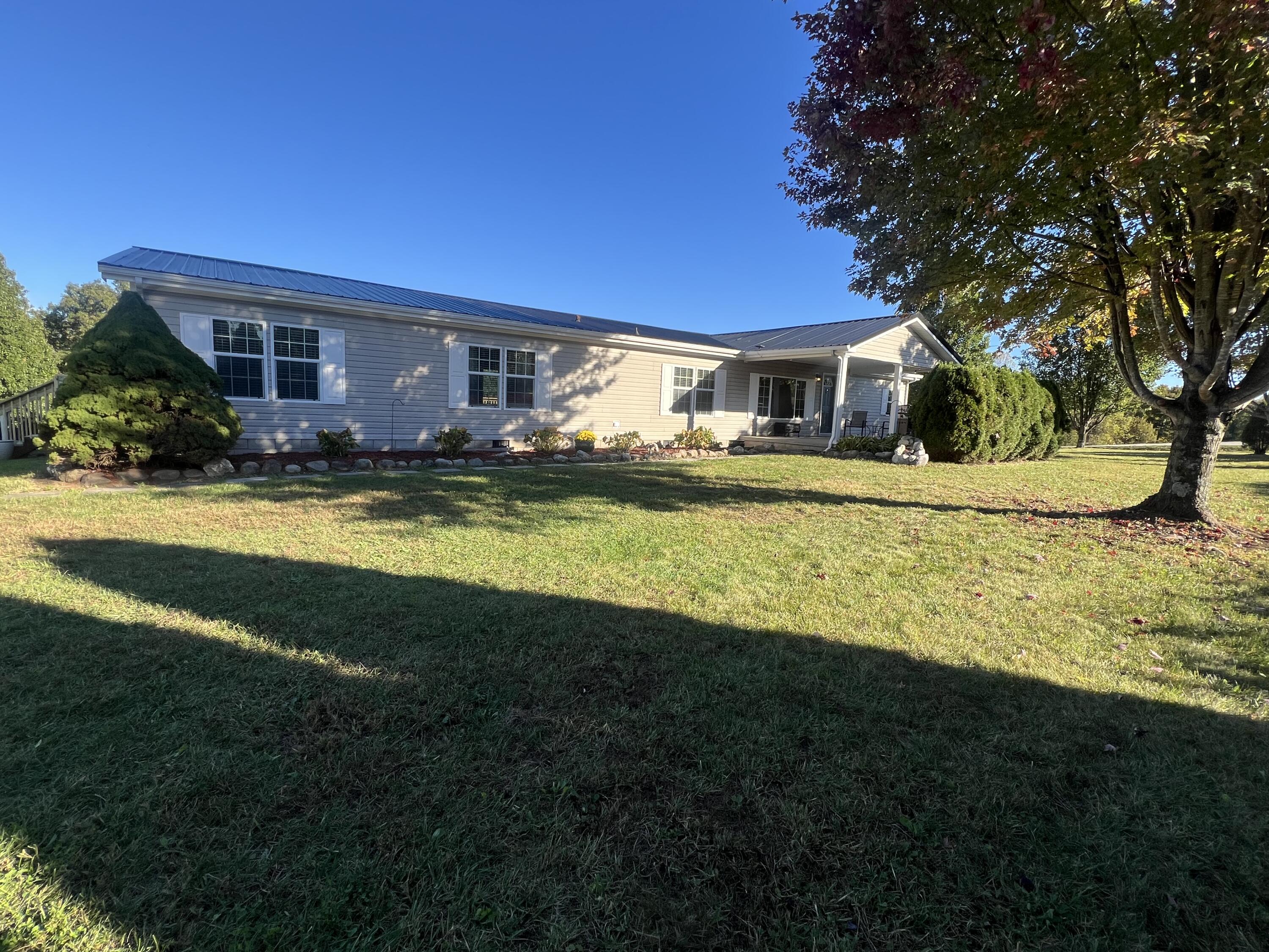 455 455 Hemlock View Road Property Photo 1