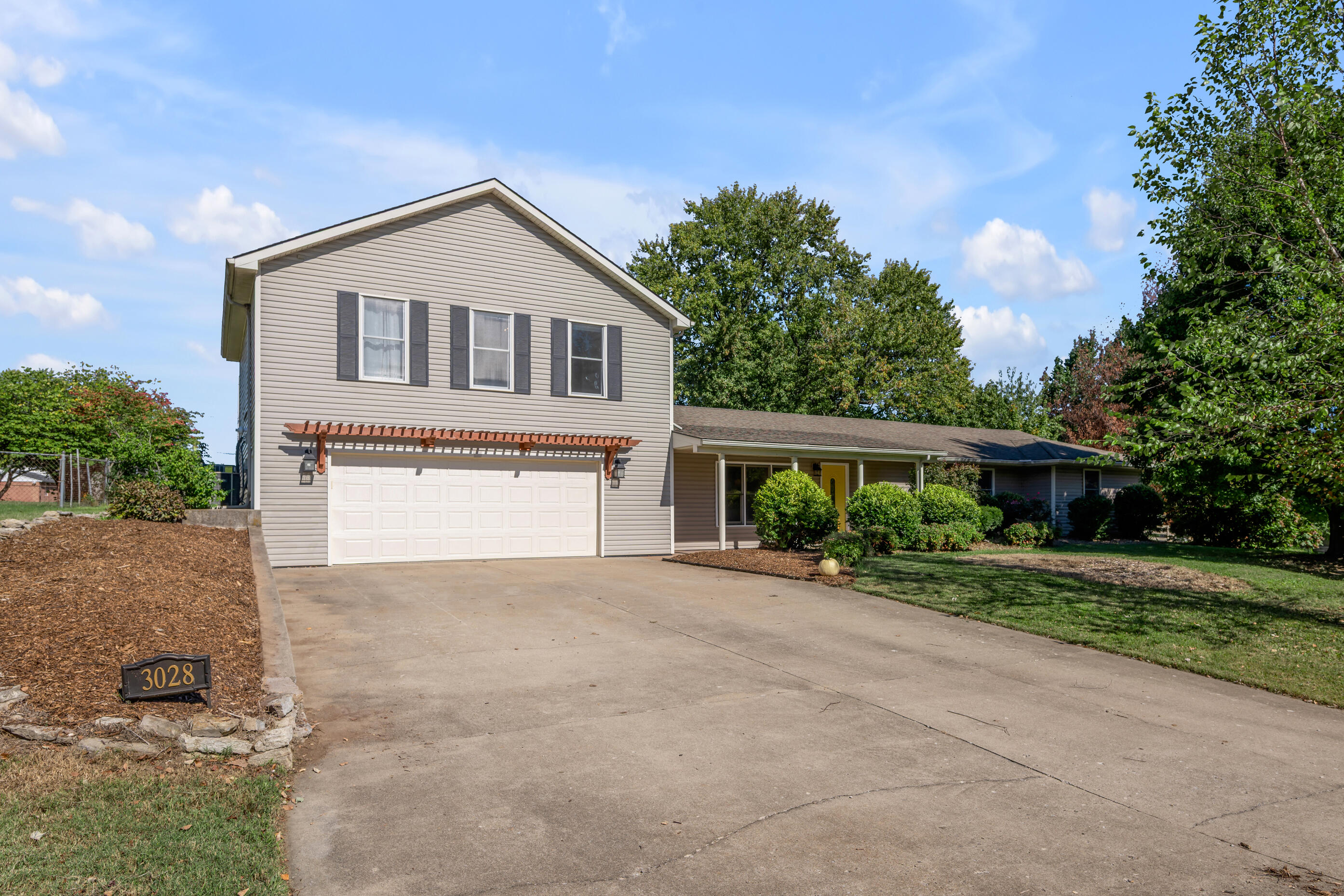3028 Arrowhead Drive Property Photo 1