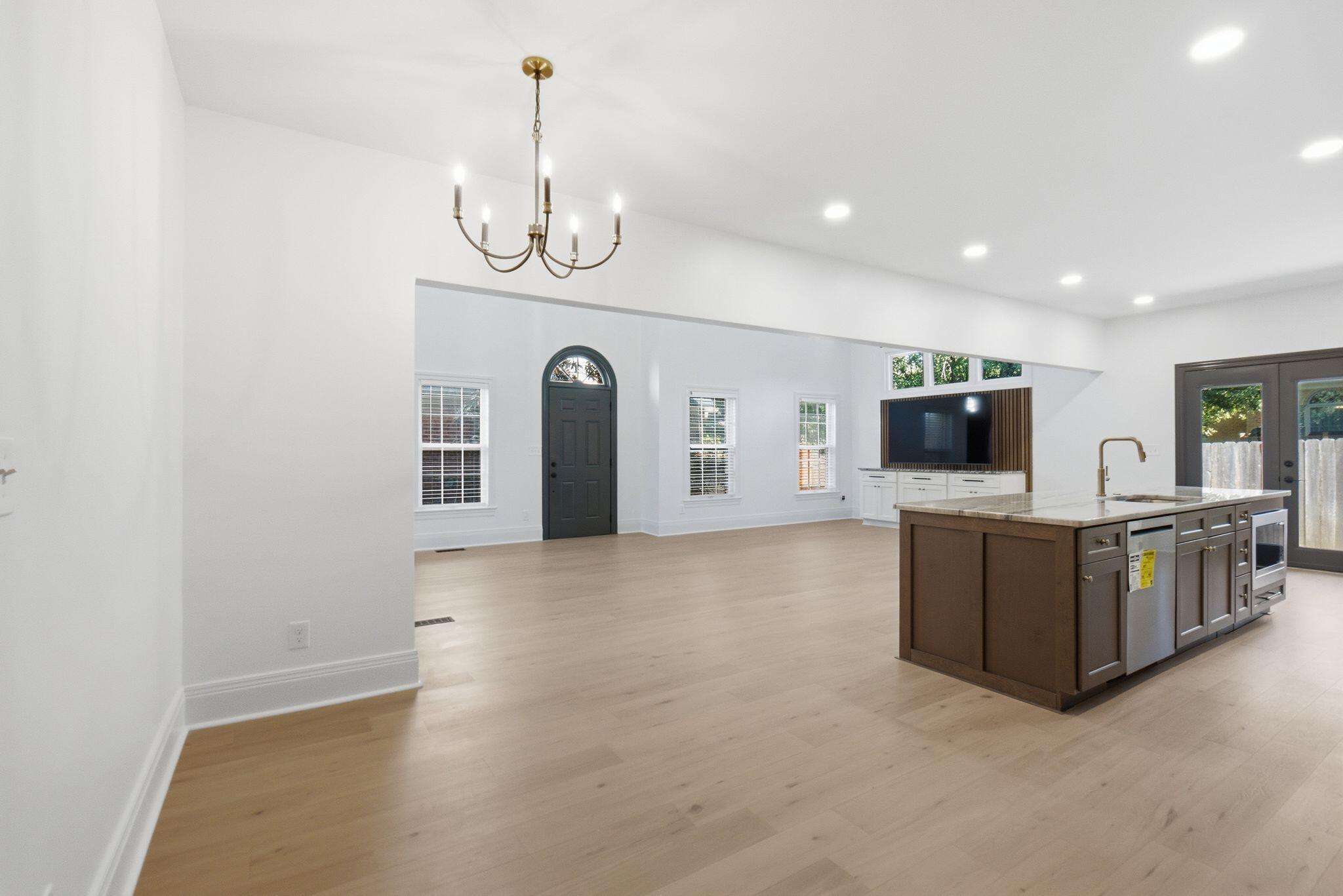 2920 Eastbrook Court Property Photo 8