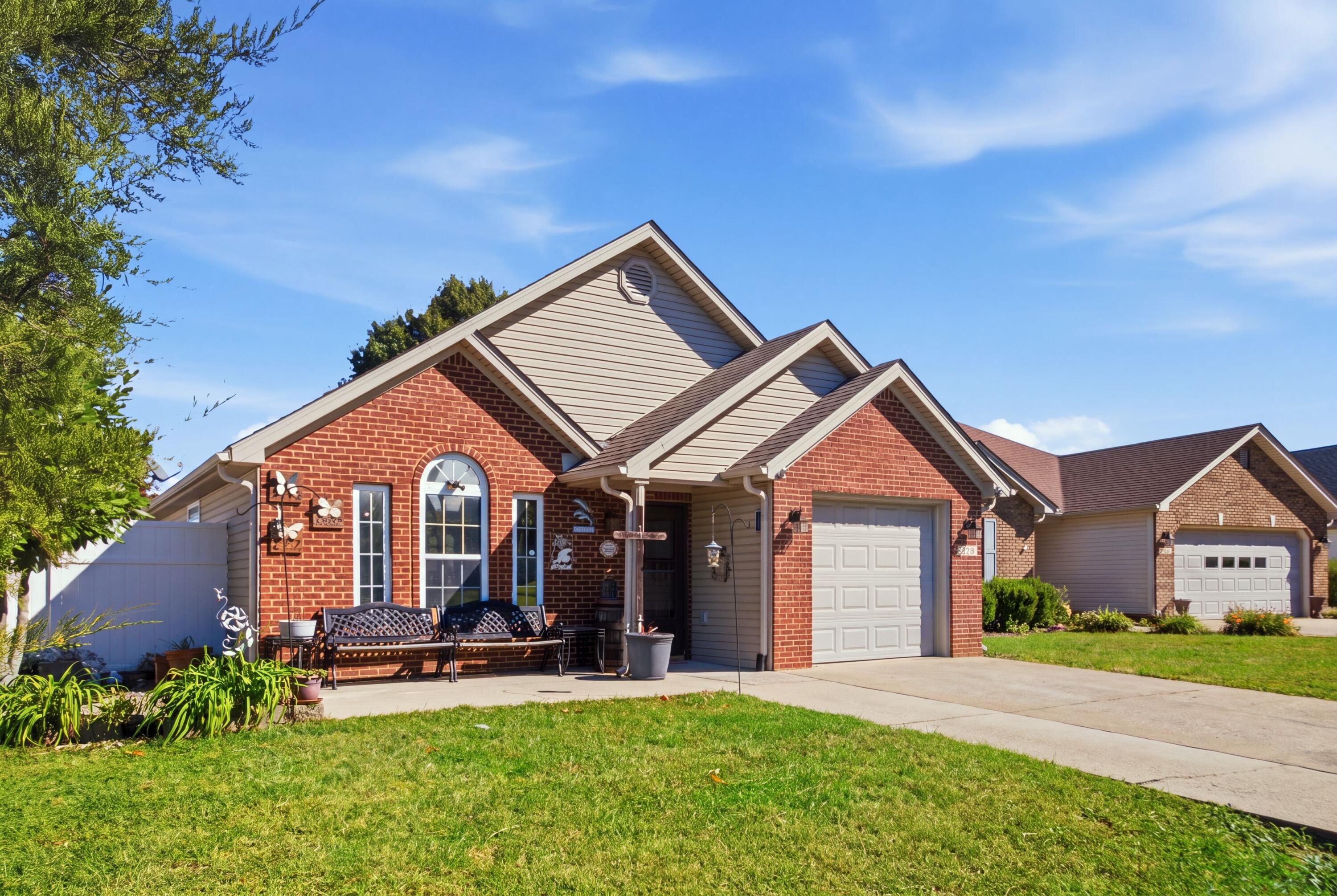 1378 Equestrian Way Property Photo 2