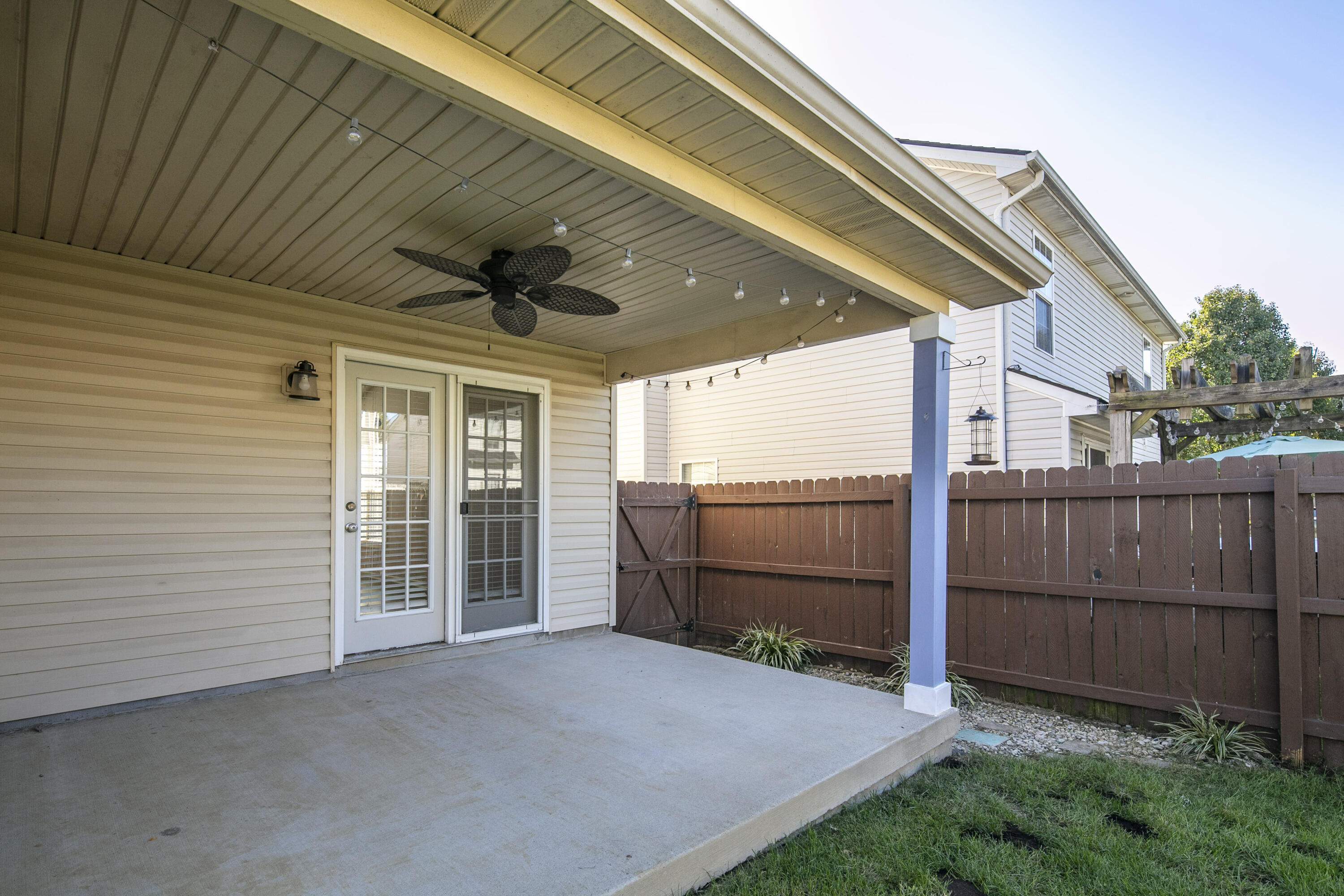 2533 Moray Place Property Photo 25