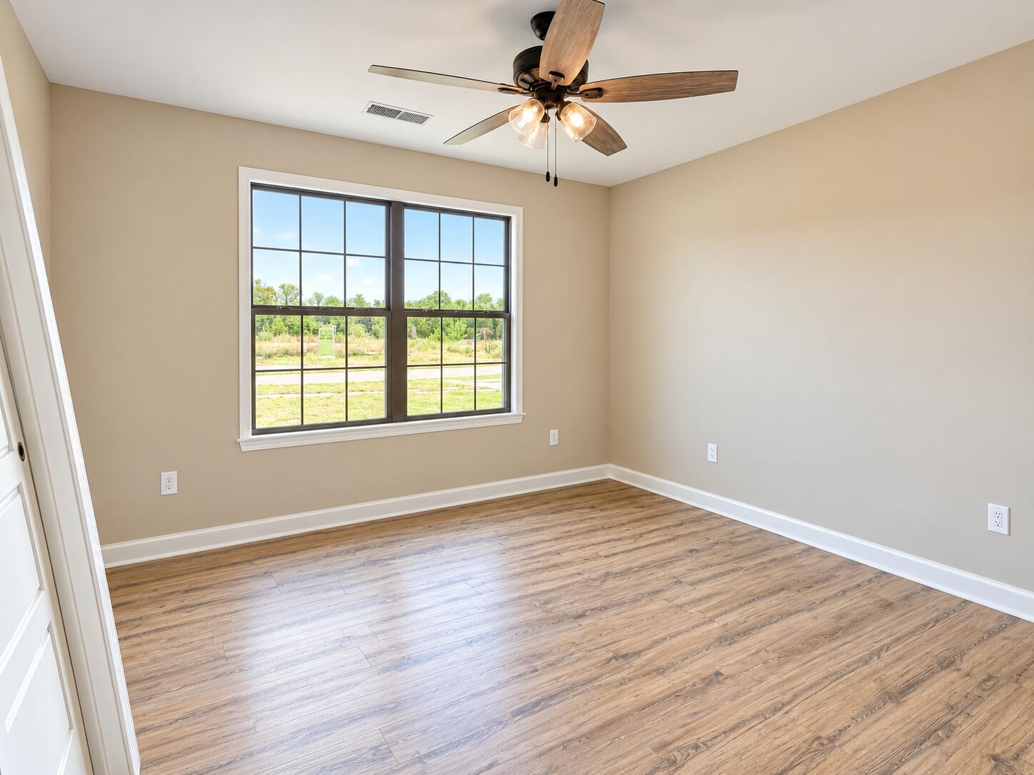 299 Stoney Creek Way Property Photo 5