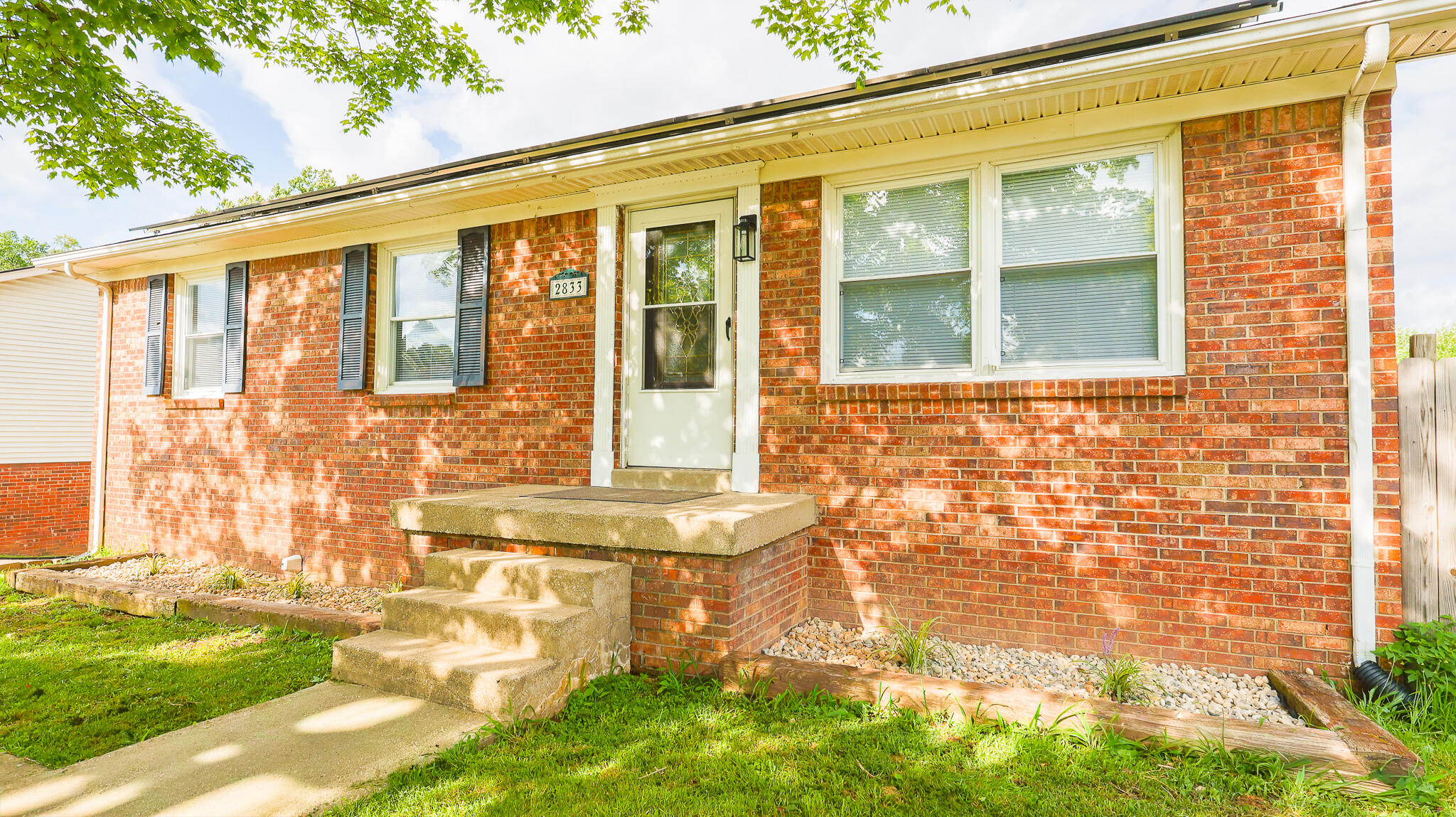 2833 Winter Garden Property Photo 1