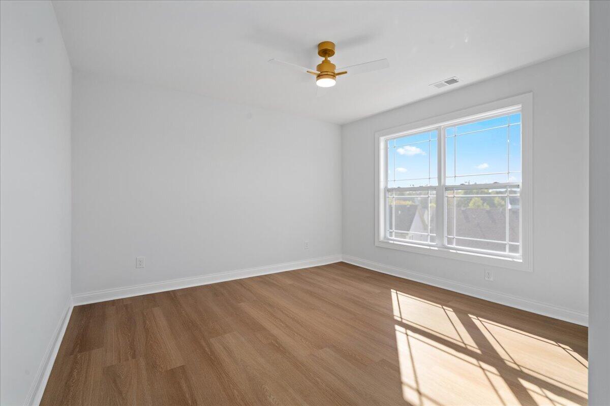 4616 Fitzroy Court Property Photo 28