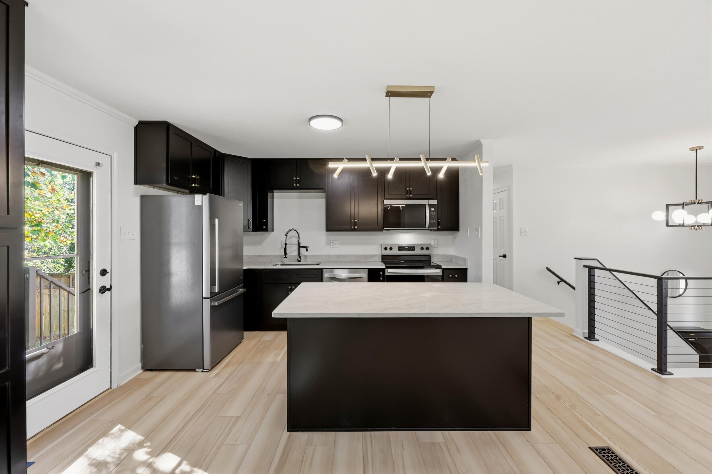 3304 Houndstooth Court Property Photo 8