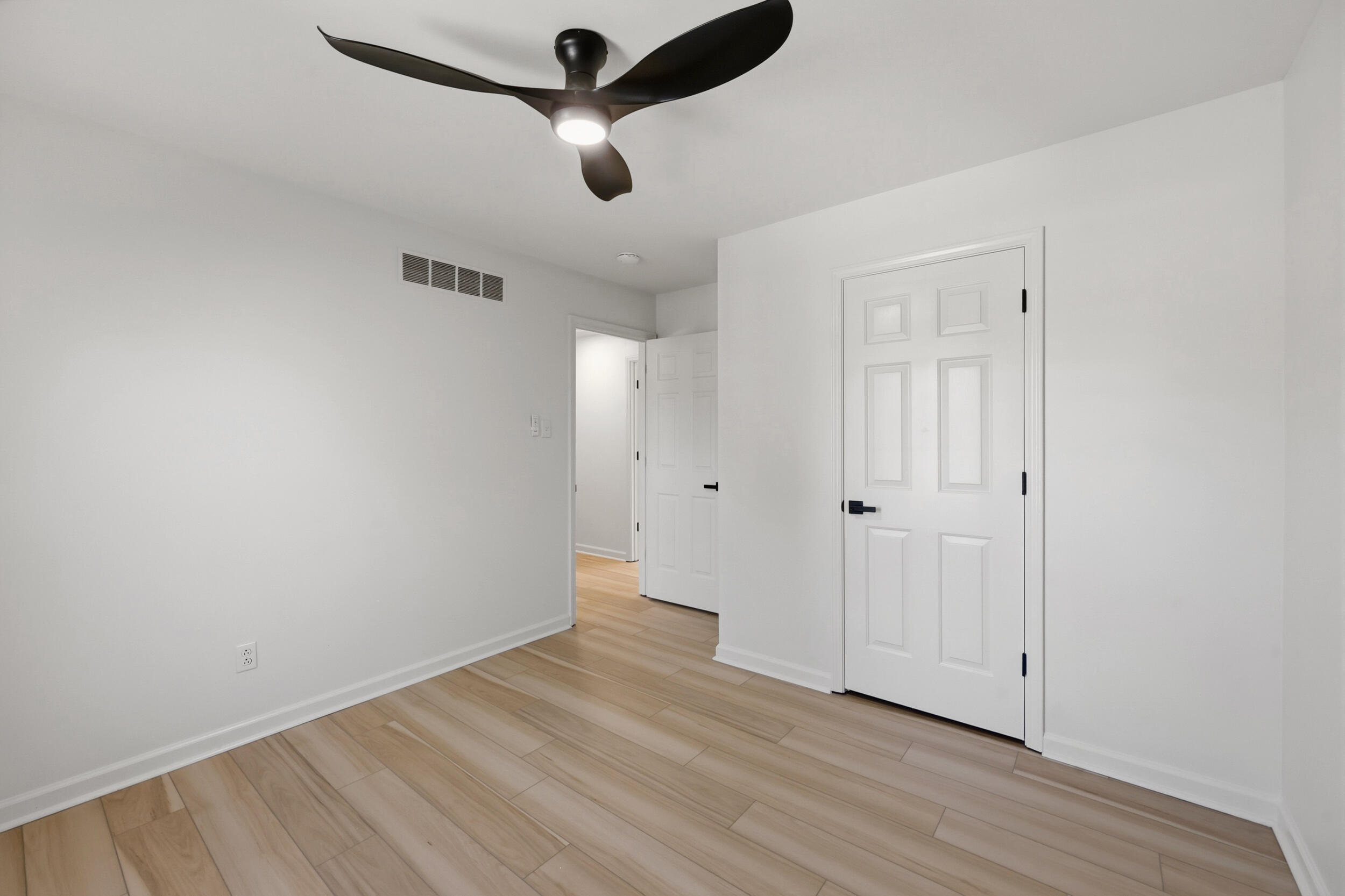 3304 Houndstooth Court Property Photo 21