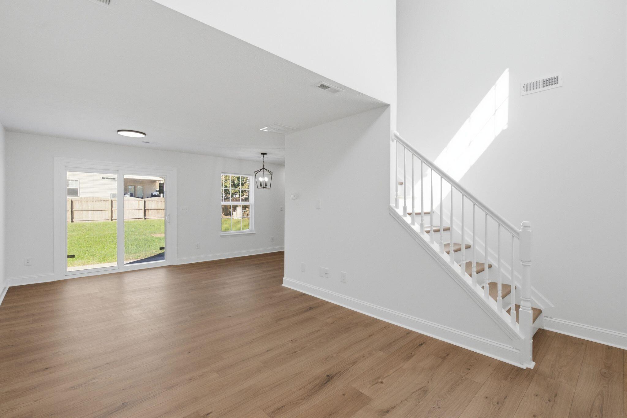 107 Gail Lane Property Photo 6