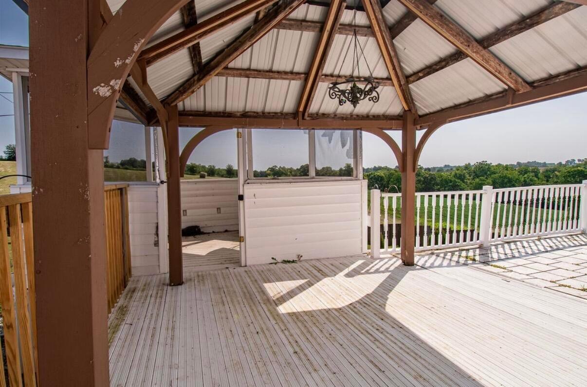 152 Watson Lane Property Photo 9