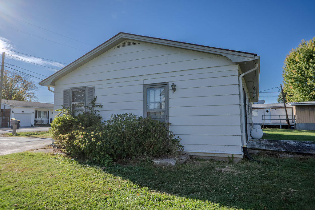 284 Albright Street Property Photo 6