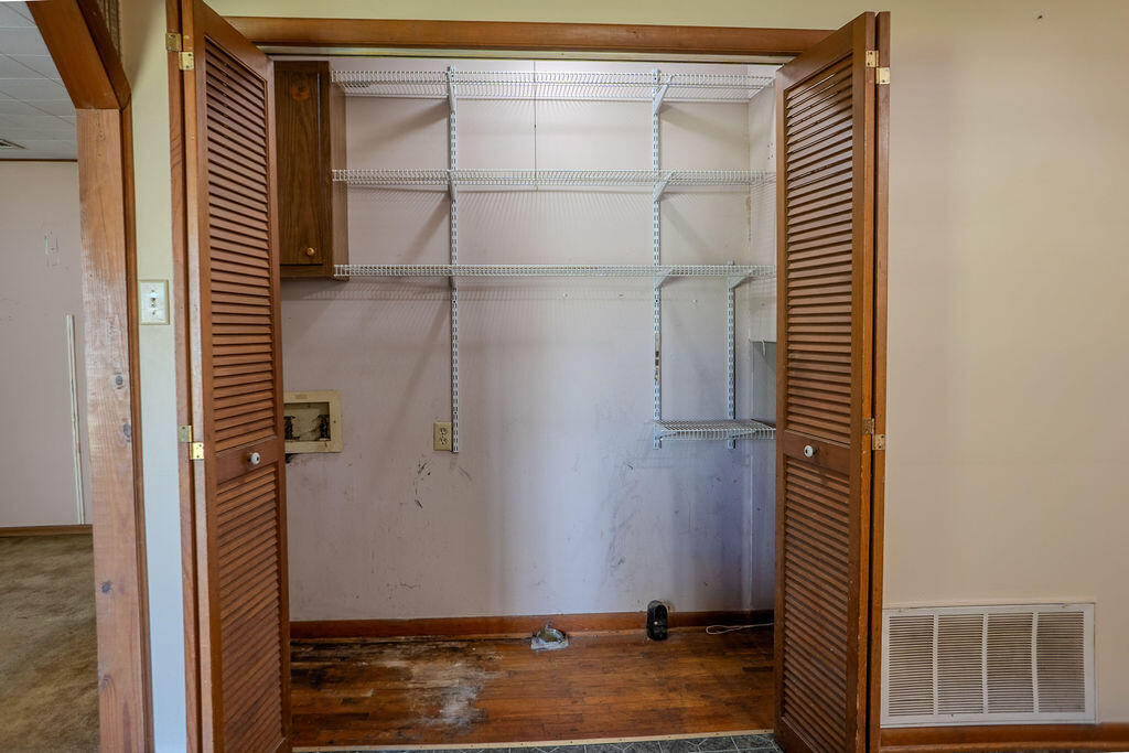 284 Albright Street Property Photo 16
