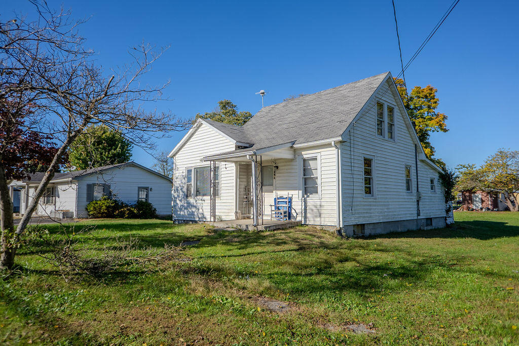 296 Albright Street Property Photo 4
