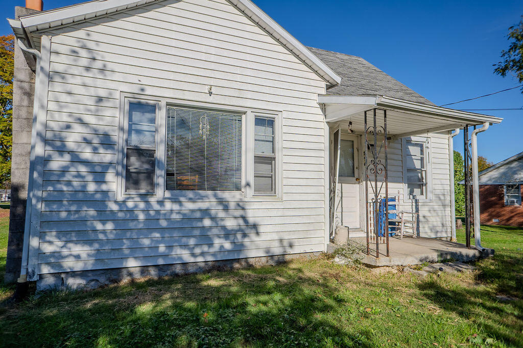 296 Albright Street Property Photo 5