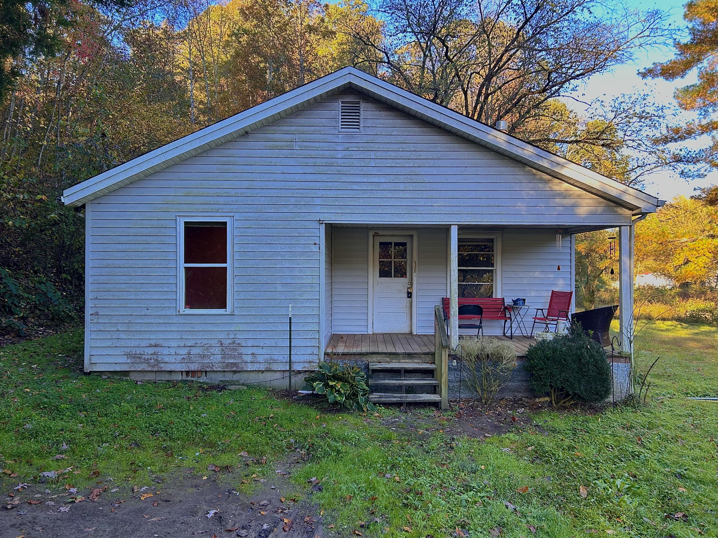 4315 Highway 519 Property Photo 1
