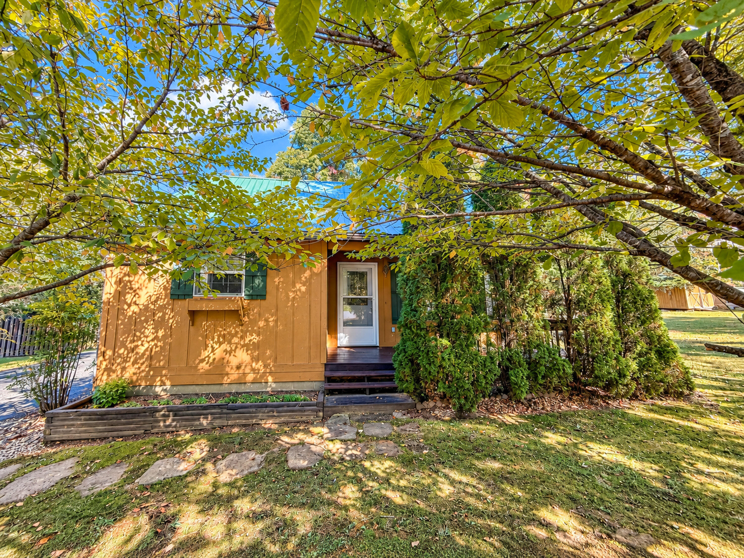 44 Falcon Drive Property Photo 5