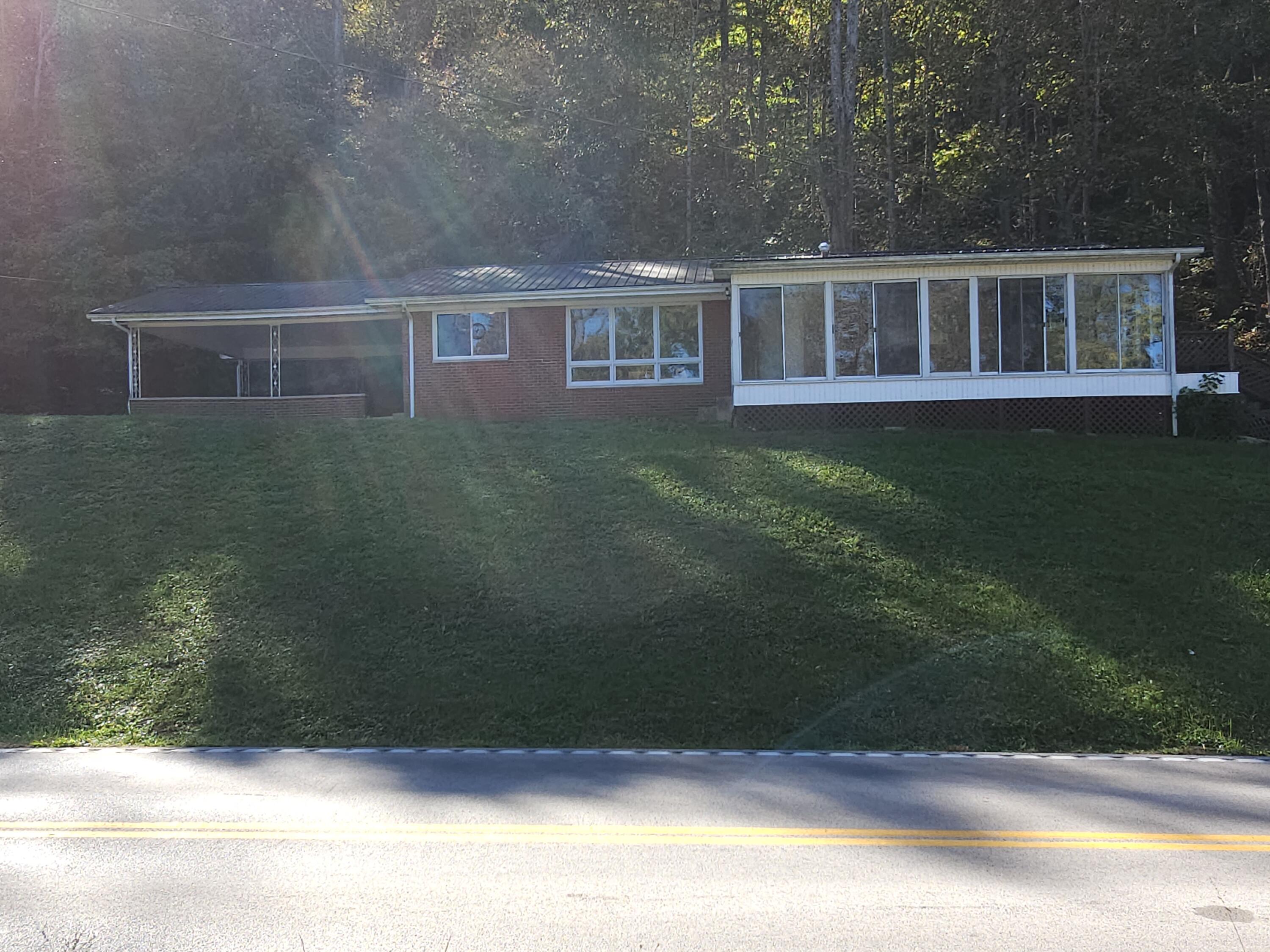1556 Ky-8 Property Photo 1