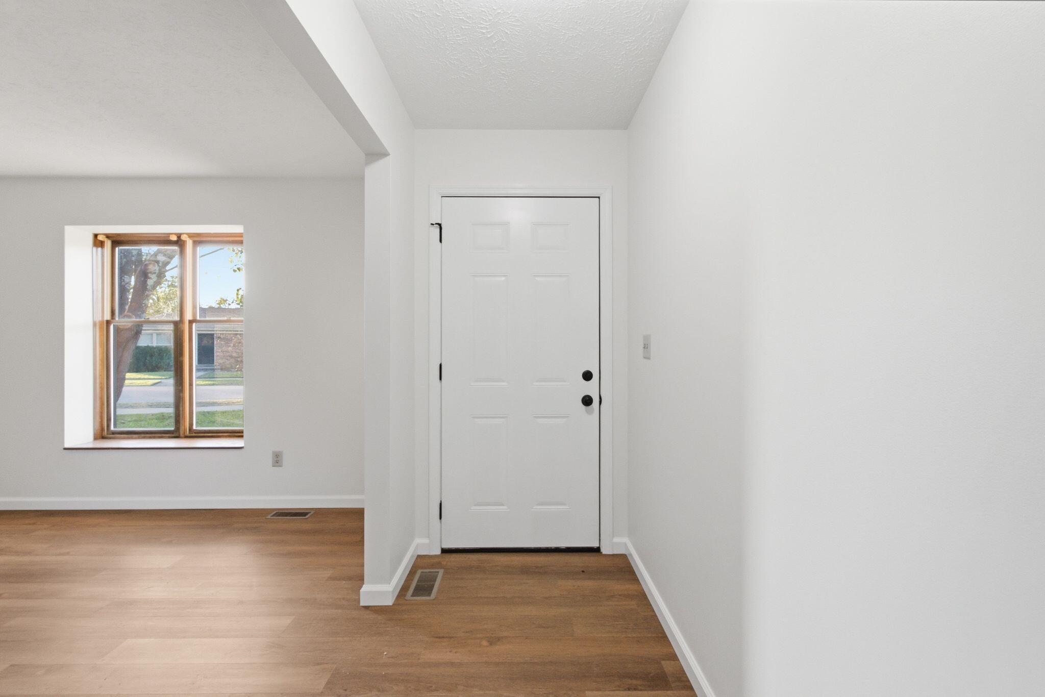 1058 Raintree Drive Property Photo 8