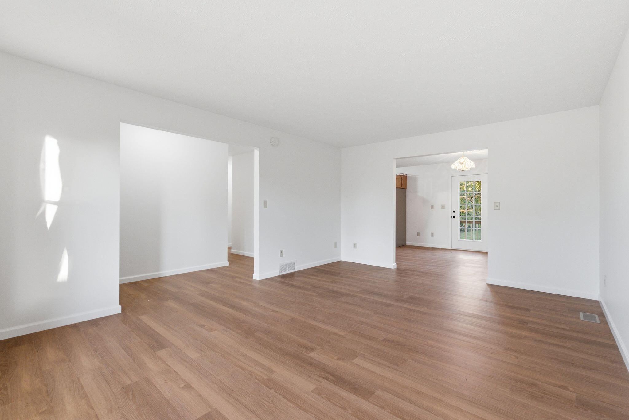 1058 Raintree Drive Property Photo 11