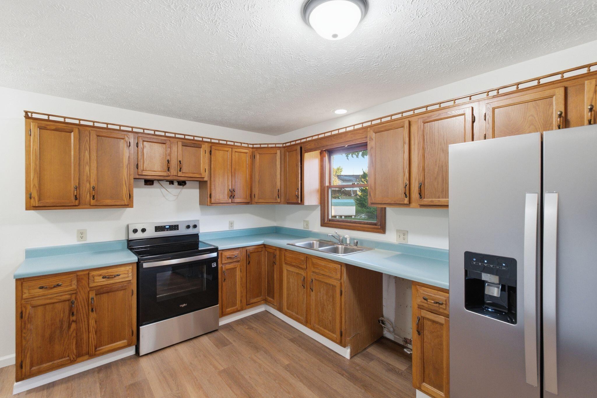 1058 Raintree Drive Property Photo 16