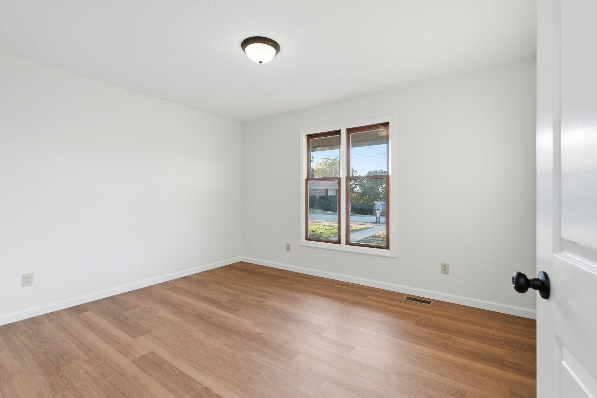 1058 Raintree Drive Property Photo 21