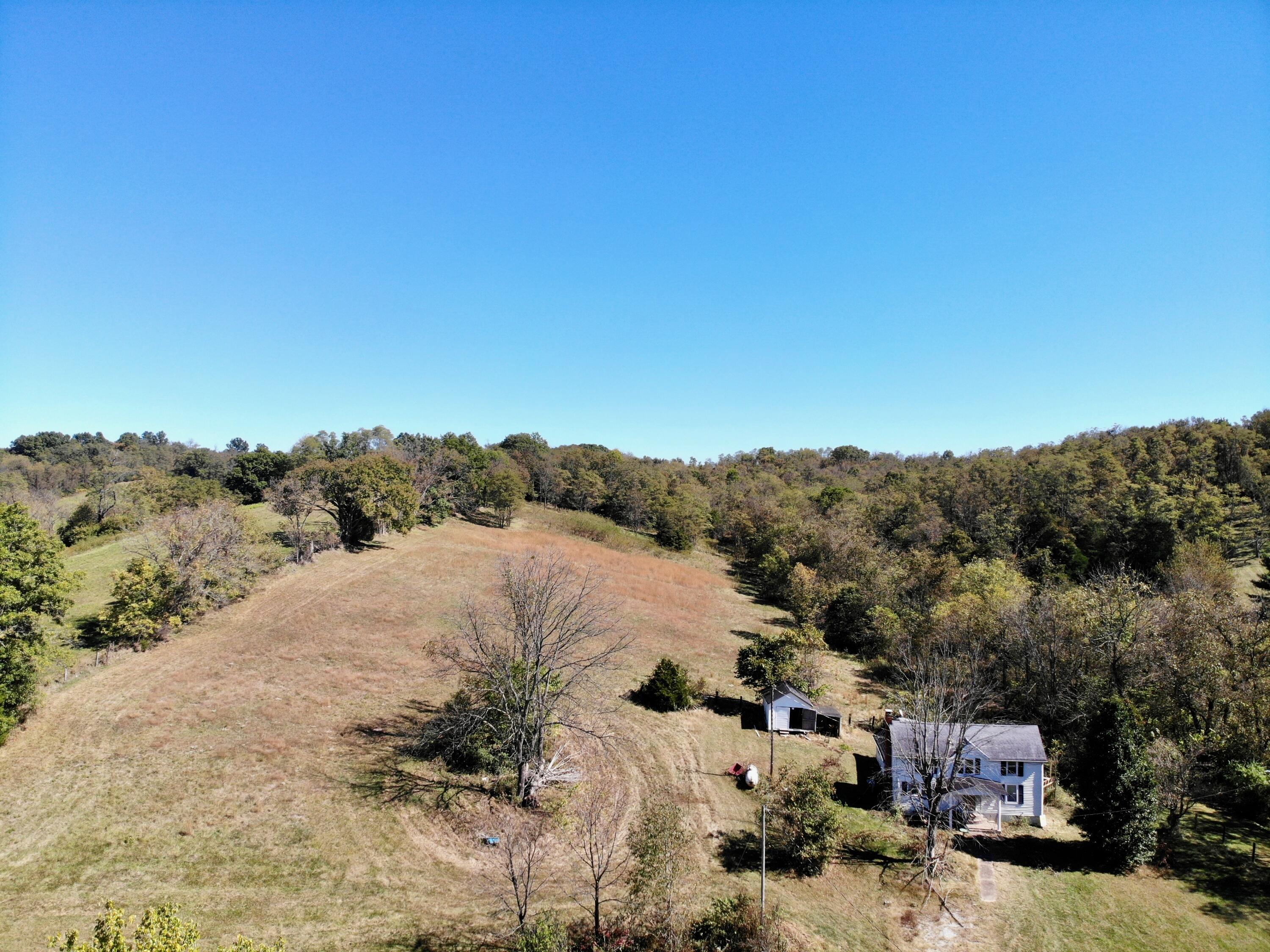 525 Finnell Pike Property Photo 4