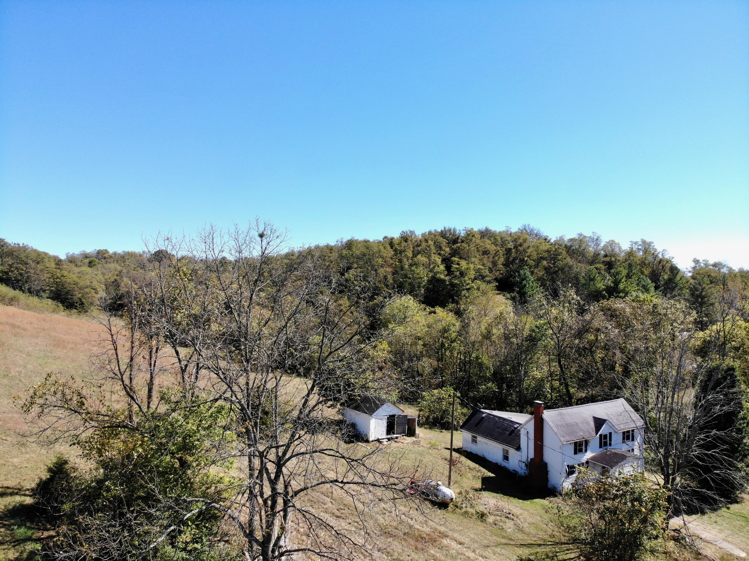 525 Finnell Pike Property Photo 8