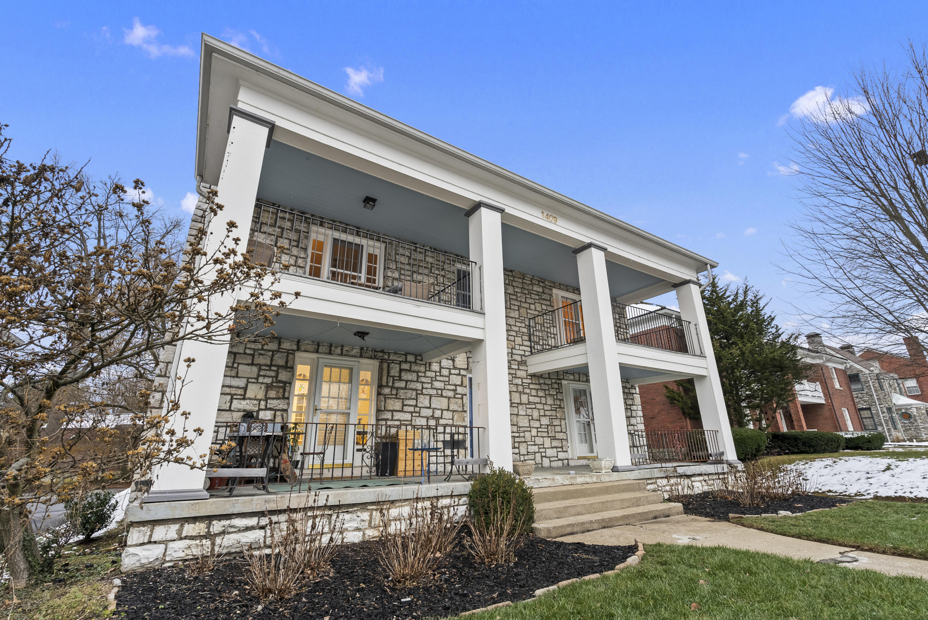 1409 Fontaine Road Property Photo 1