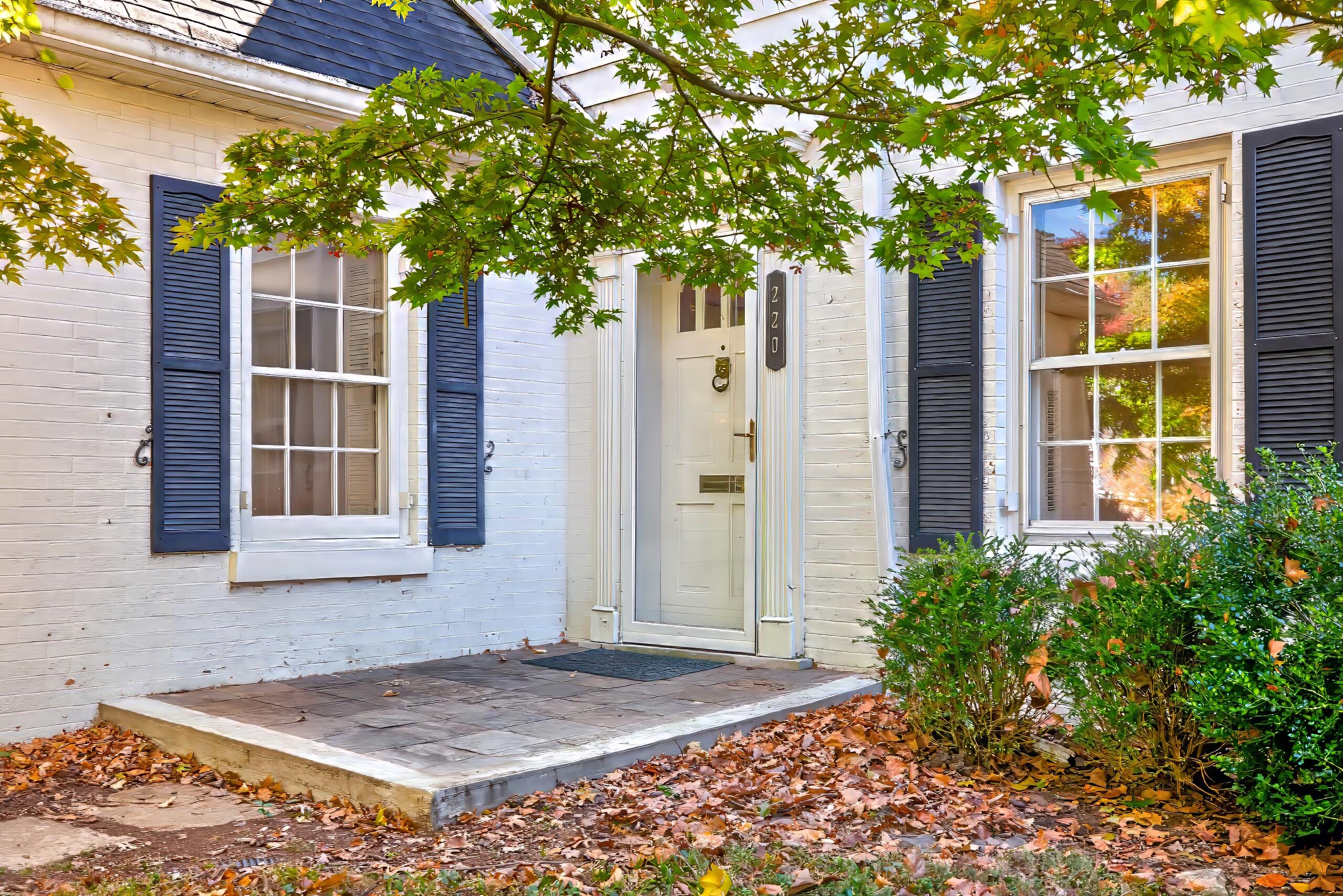 220 Chenault Road Property Photo 1